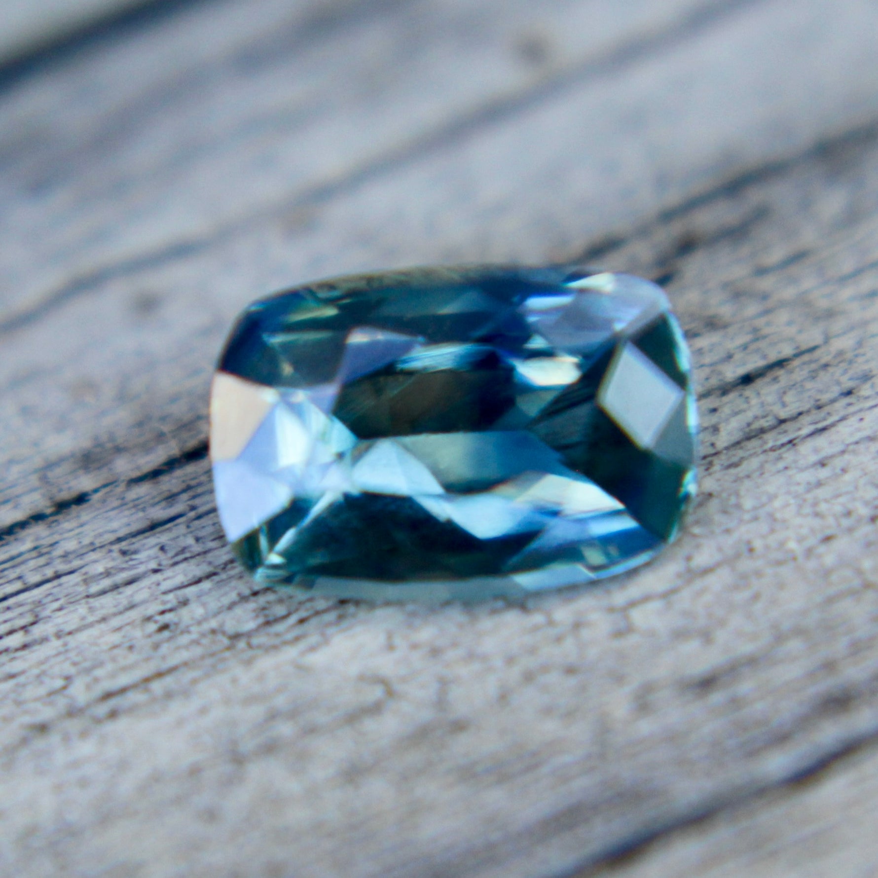 Natural GreenBlue Sapphire - Sapphirepal