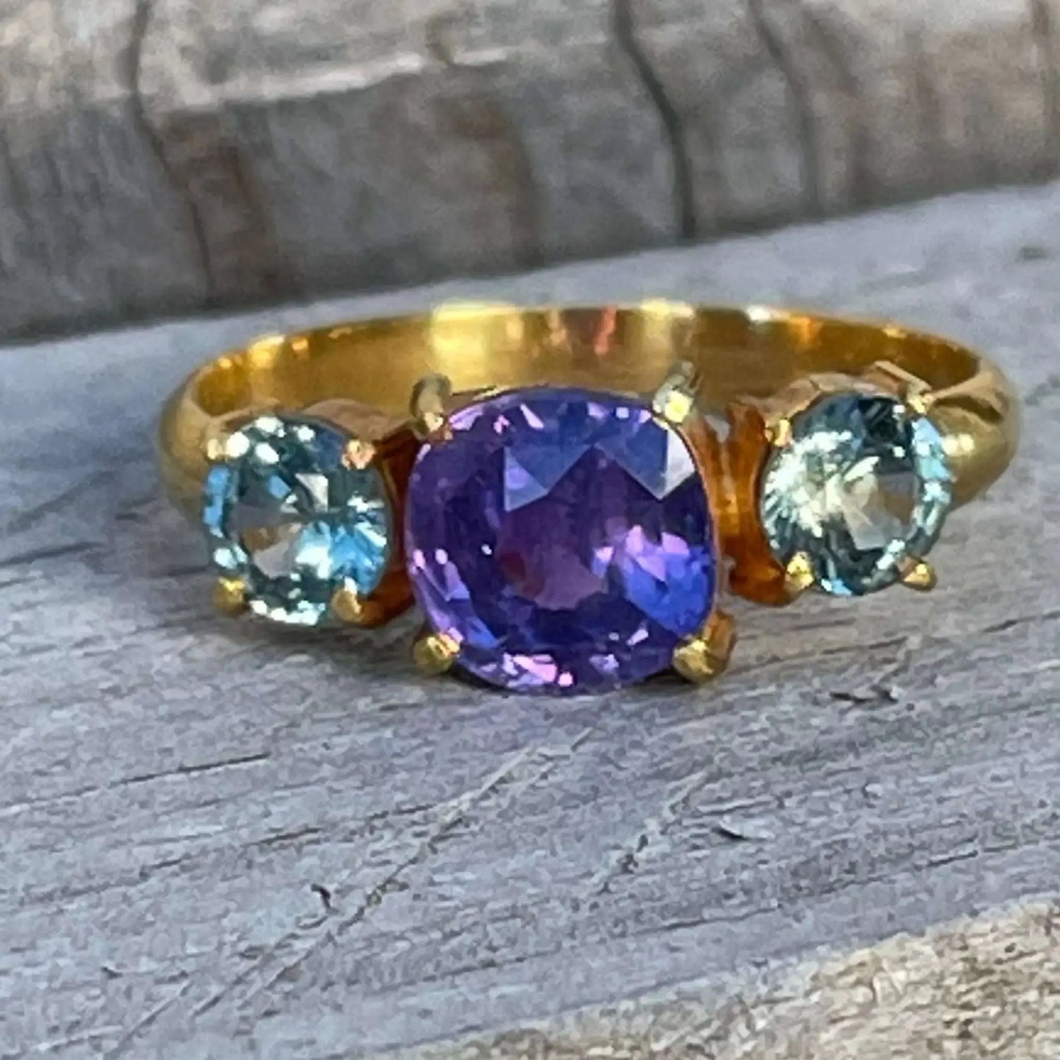 18k Gold Trilogy Sapphires Ring Sapphirepal