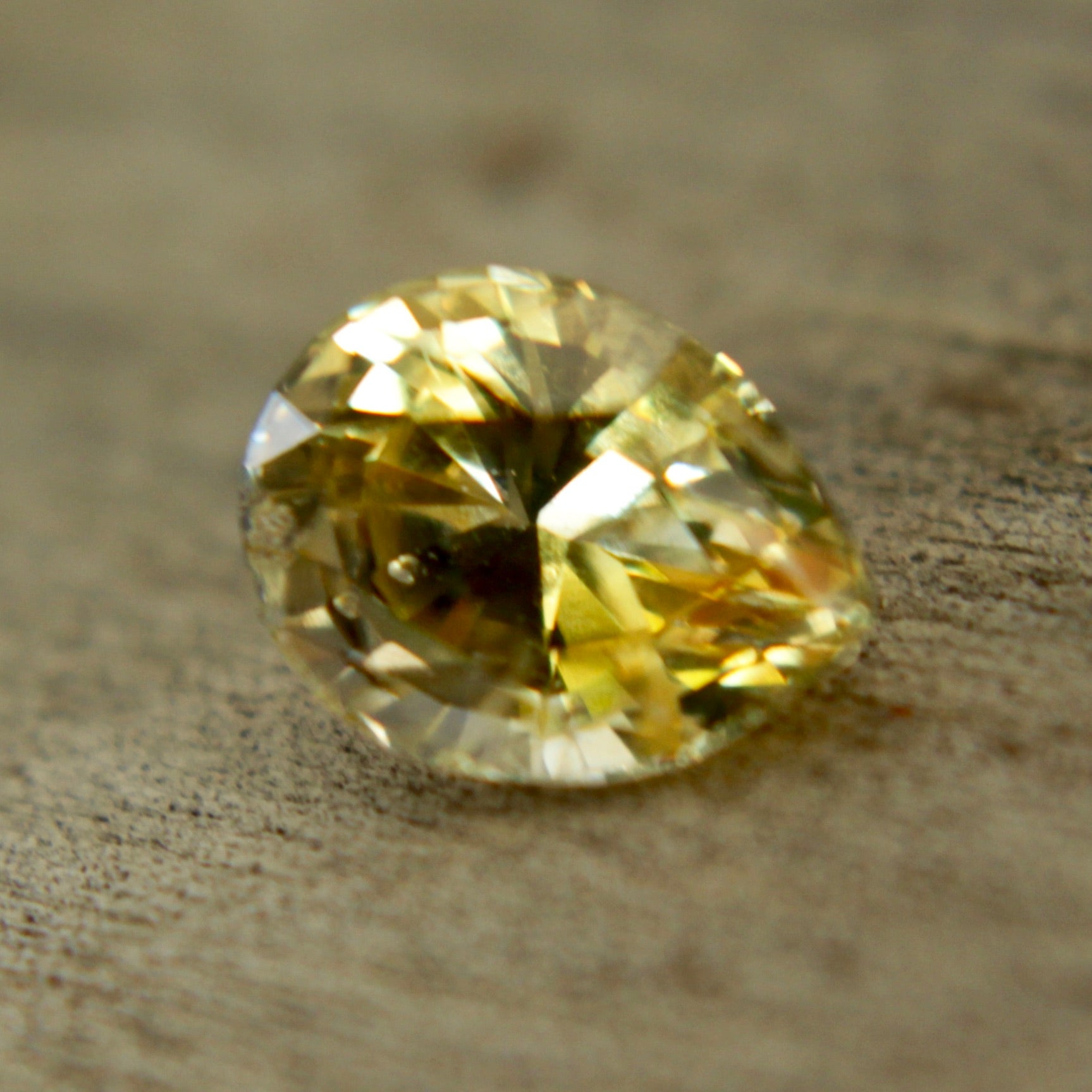 Natural Yellow Sapphire - Sapphirepal