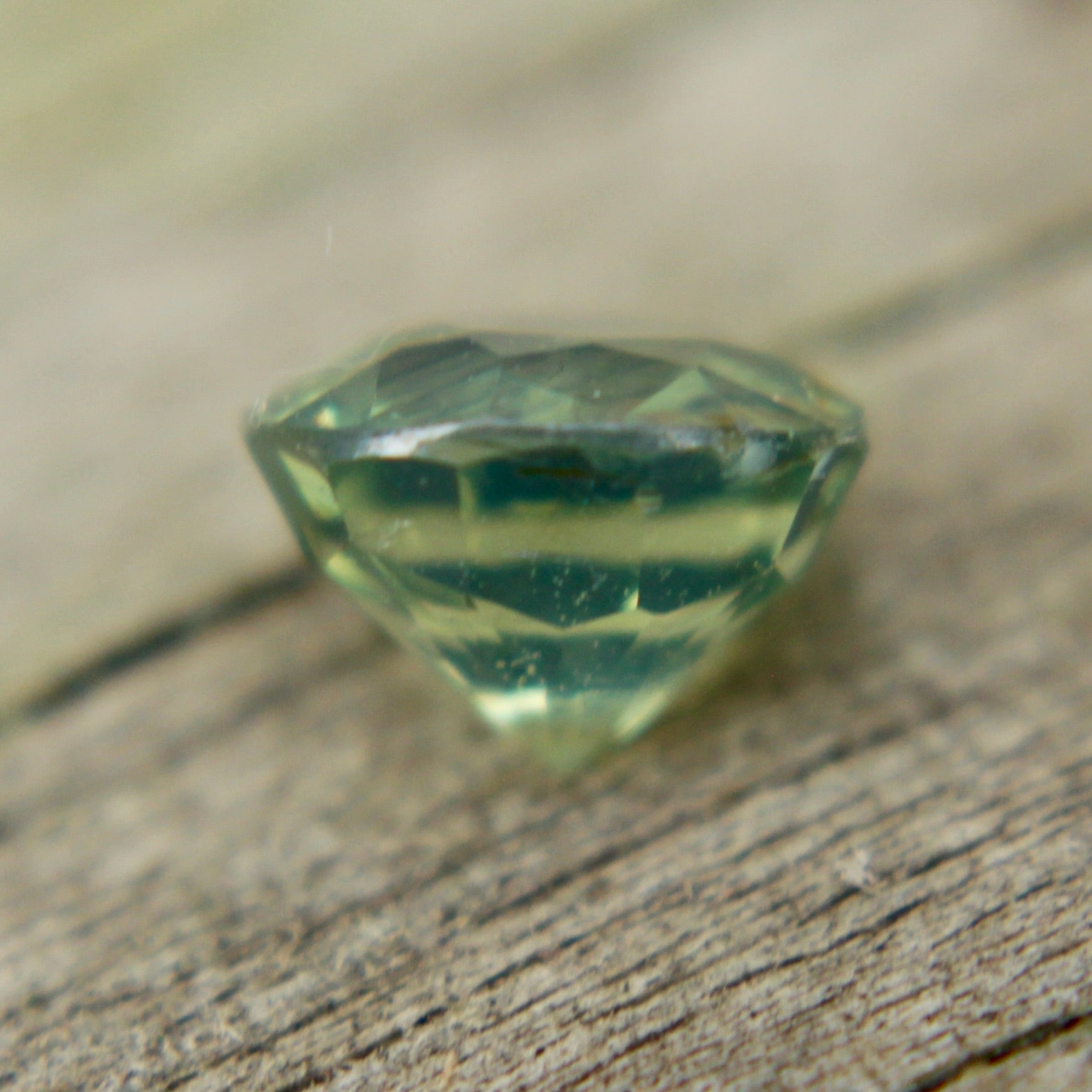 Natural Green Sapphire - Sapphirepal