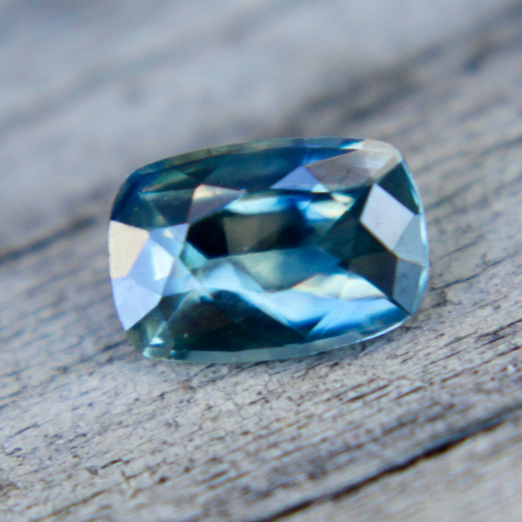 Natural GreenBlue Sapphire - Sapphirepal
