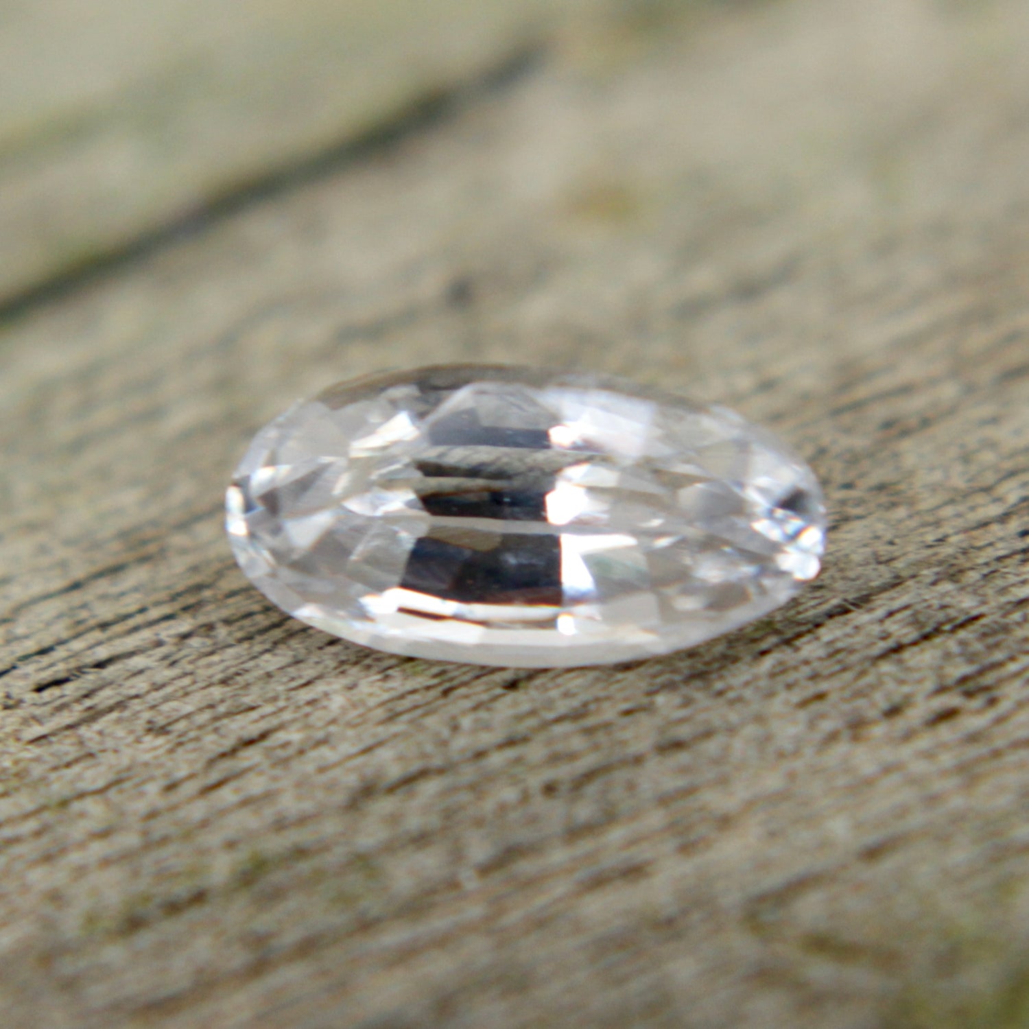 Natural White Sapphire - Sapphirepal