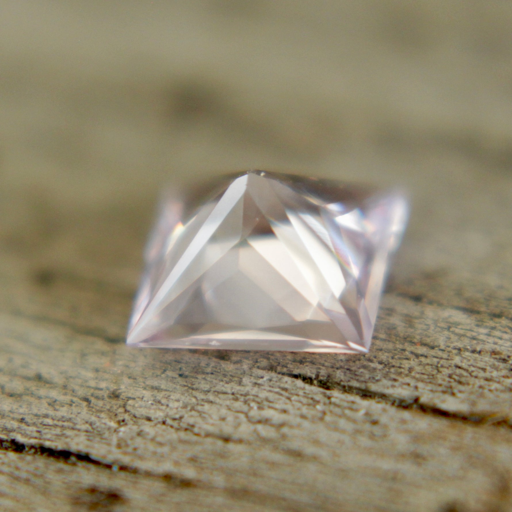 Natural Pale Pink Sapphire - Sapphirepal