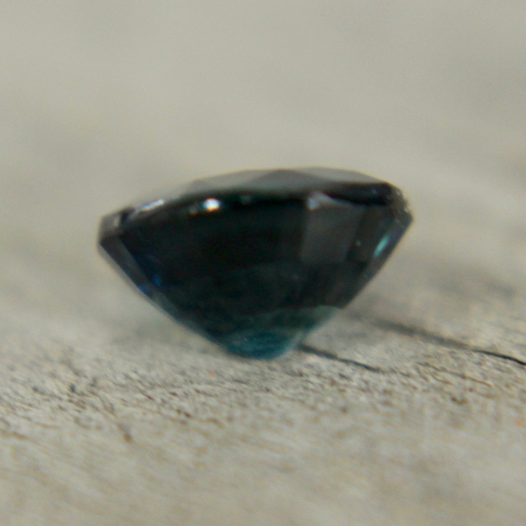 Natural Blue  Green Sapphire - Sapphirepal