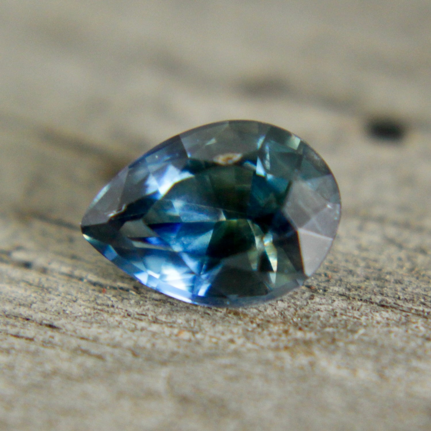 Natural Blue Green Sapphire - Sapphirepal