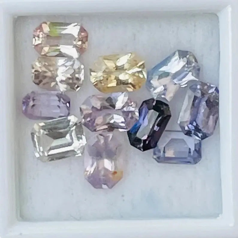 Beautiful Natural Mixed Coloured Sapphire Lot gems-756e