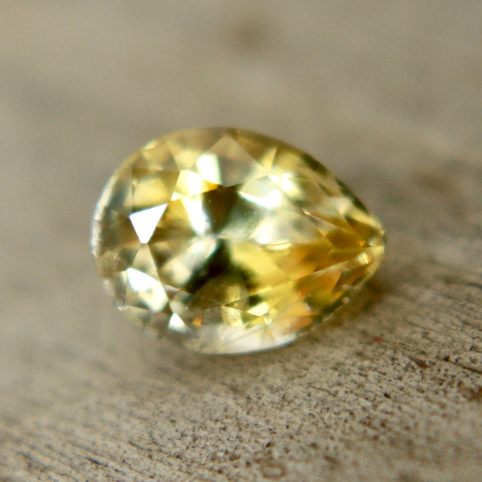 Natural Yellow Sapphire - Sapphirepal