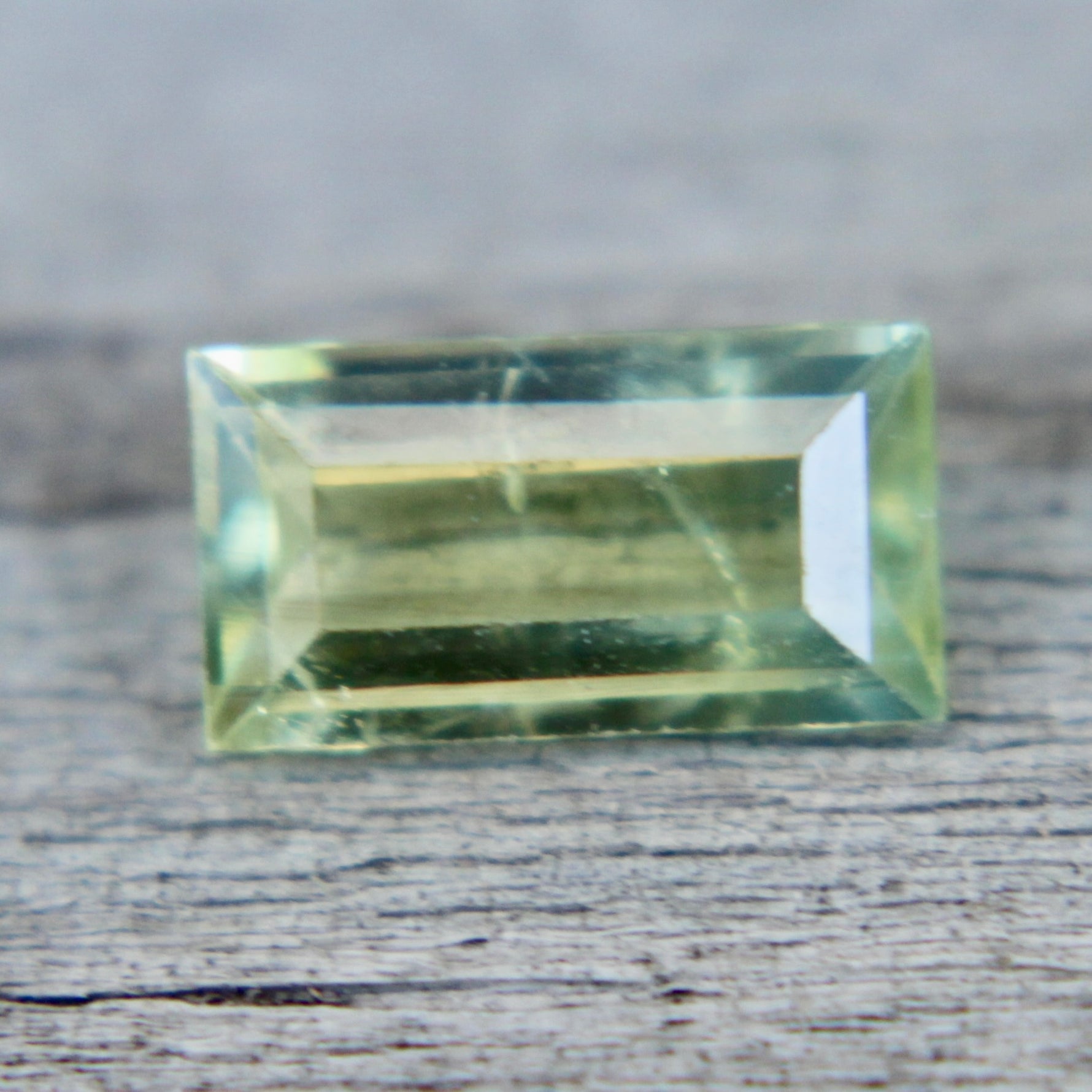 Natural Green Sapphire - Sapphirepal