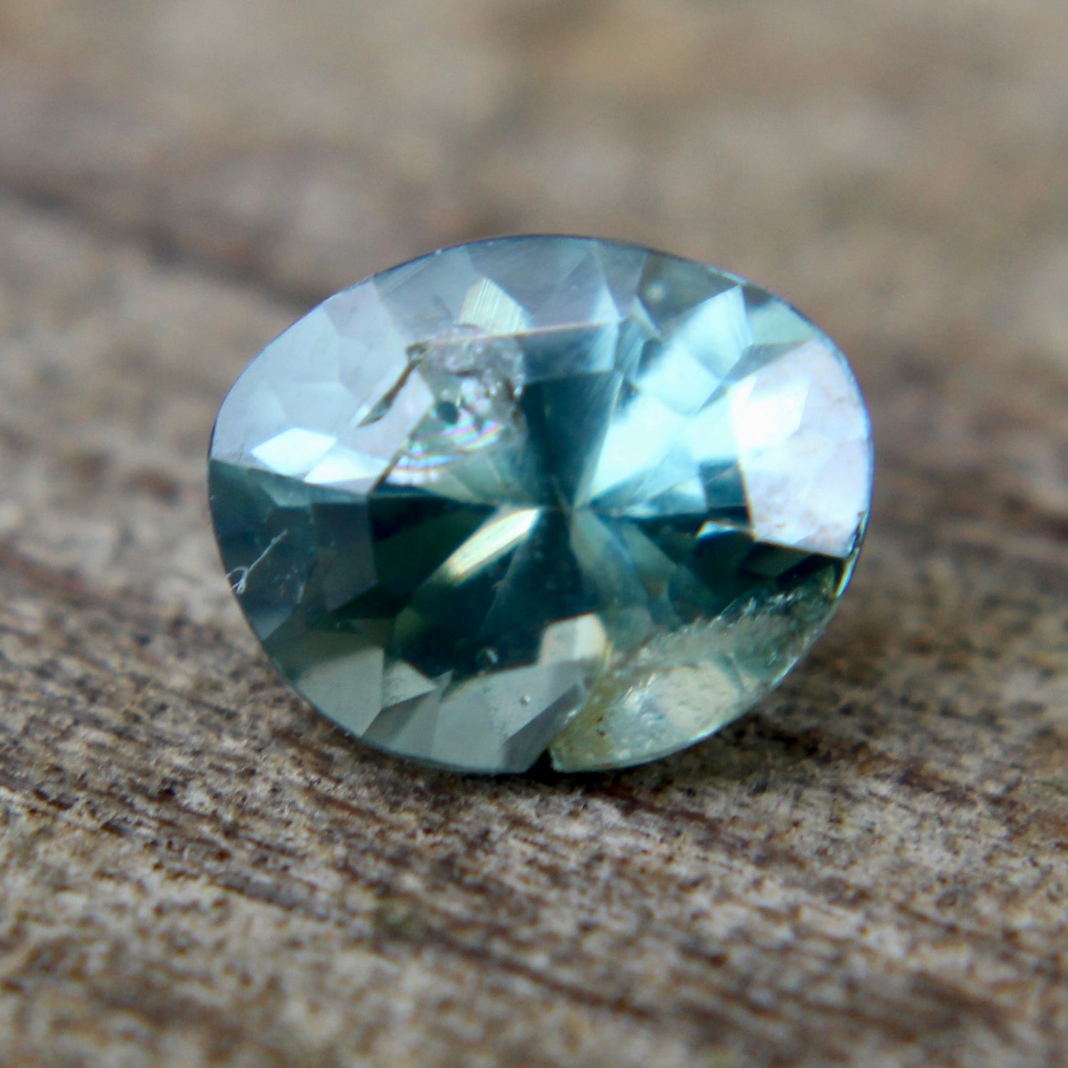 Natural Green Sapphire - Sapphirepal