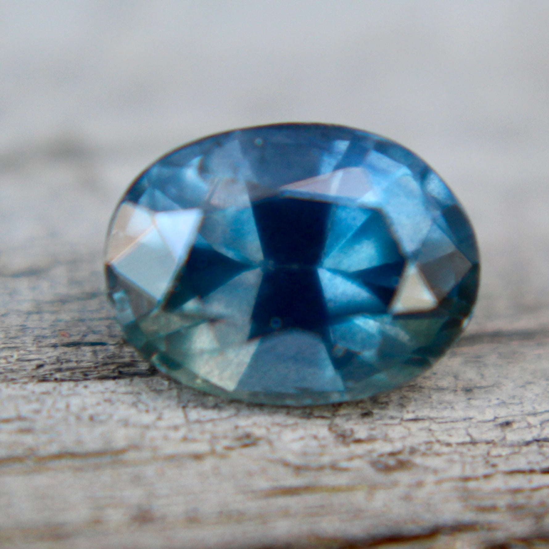 Natural Teal Sapphire - Sapphirepal