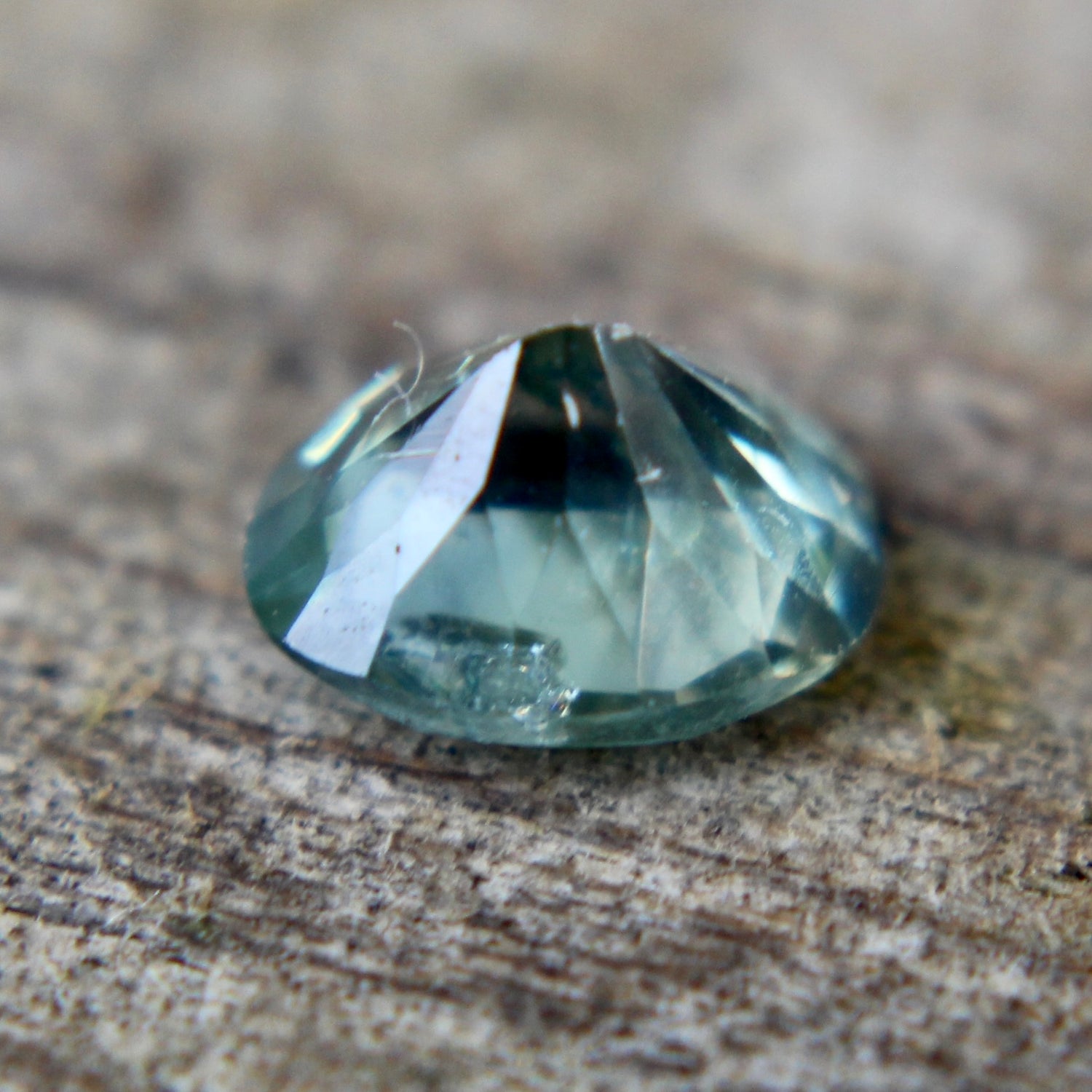 Natural Green Sapphire - Sapphirepal