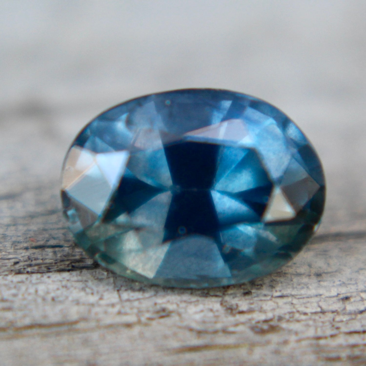 Natural Teal Sapphire - Sapphirepal