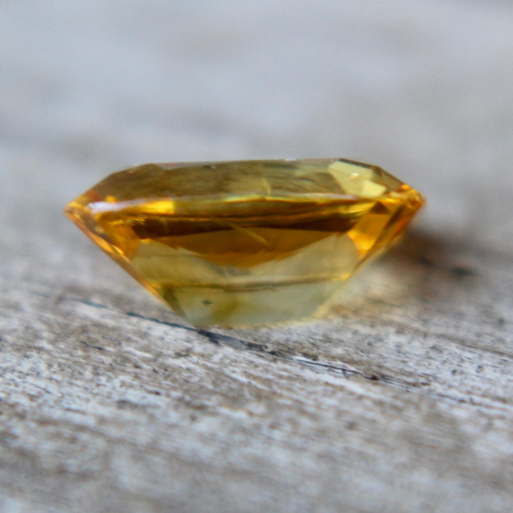 Natural Yellow Sapphire - Sapphirepal