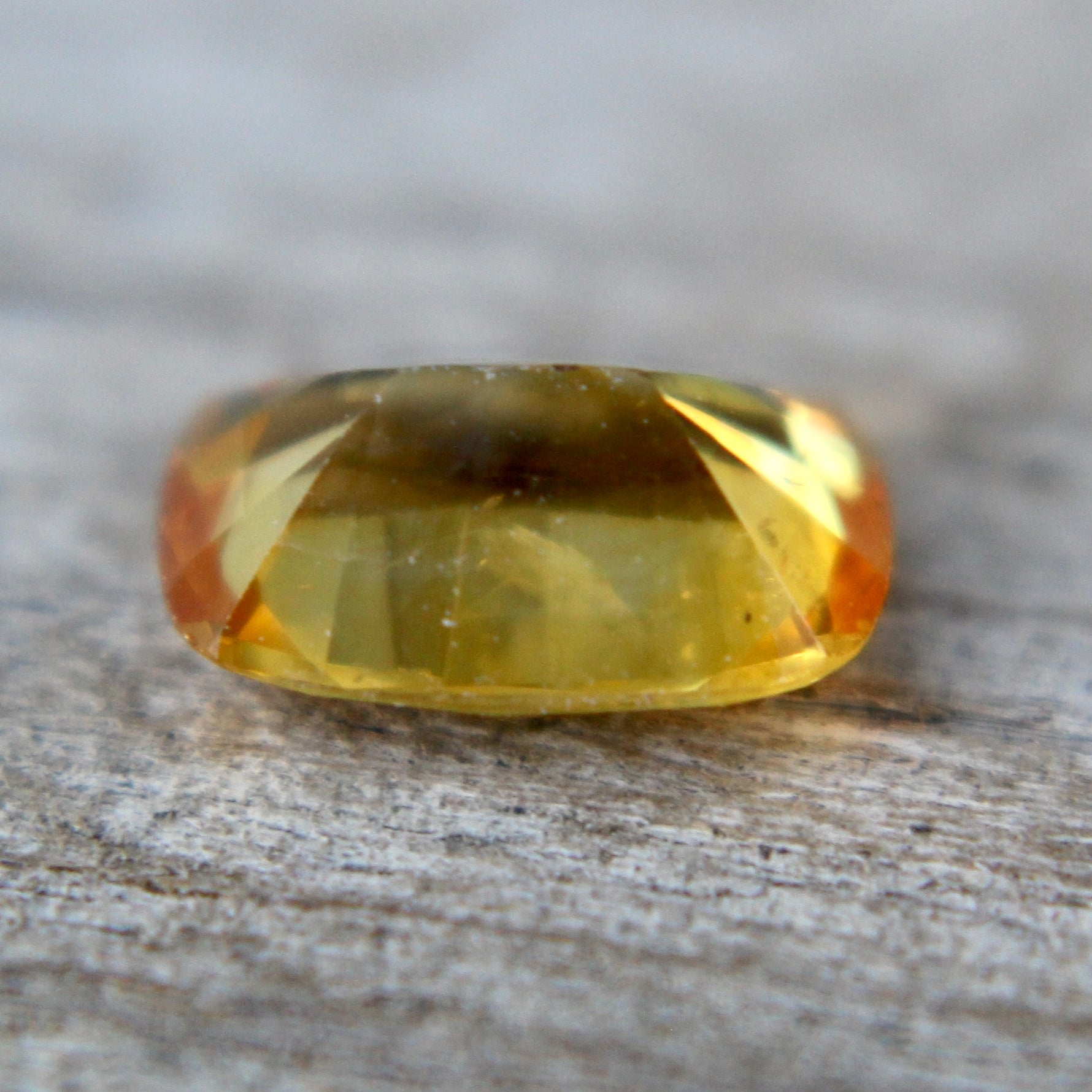 Natural Yellow Sapphire - Sapphirepal