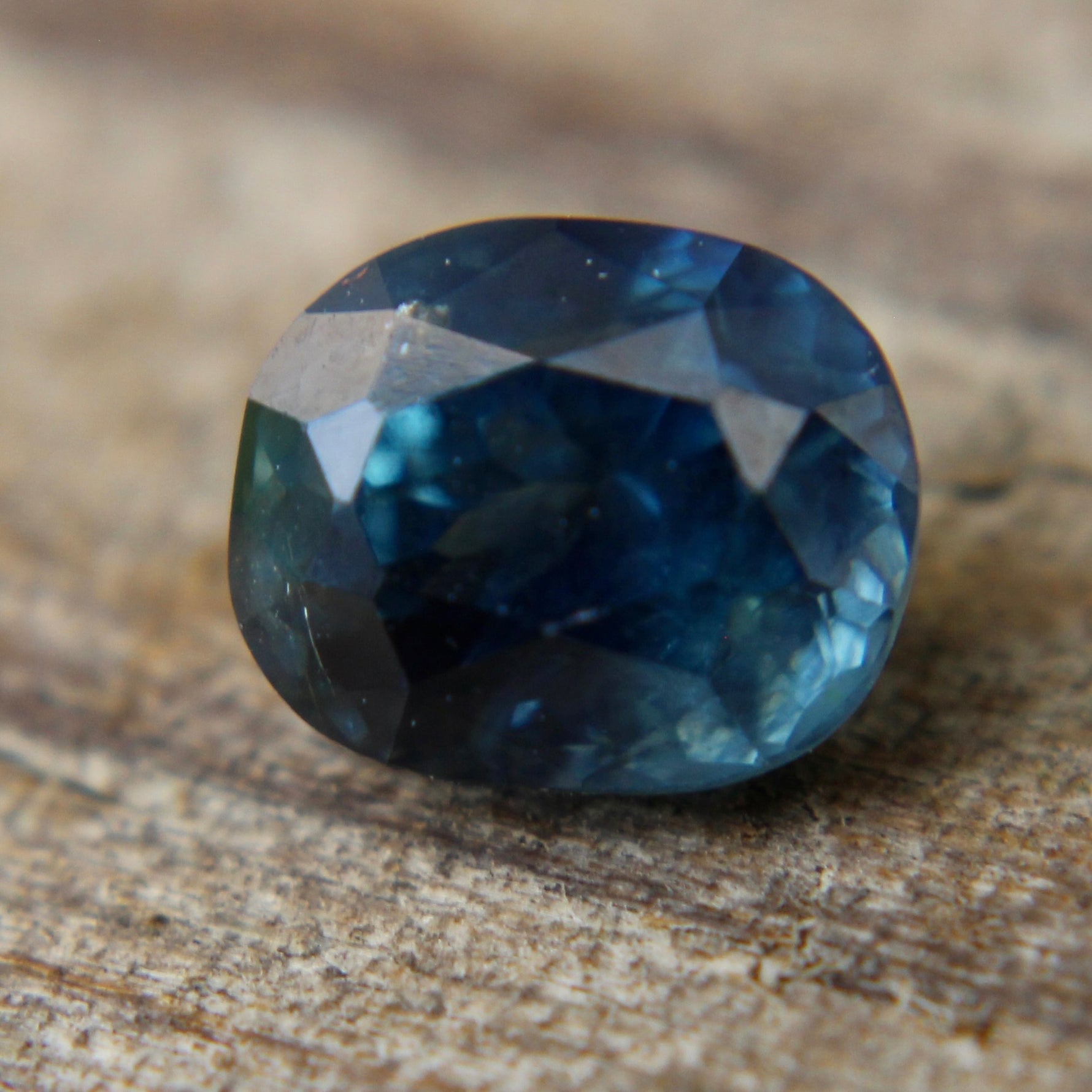 Natural Teal Sapphire - Sapphirepal