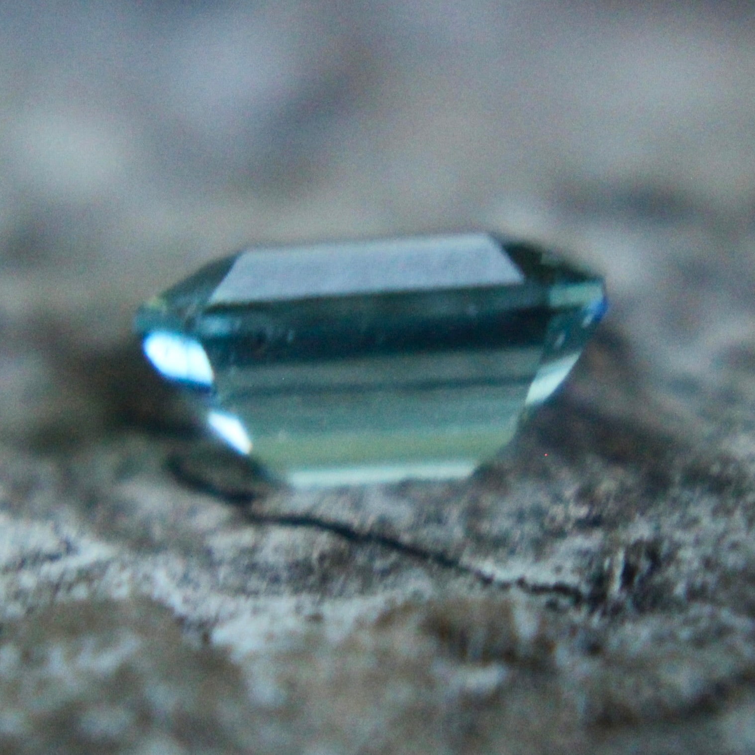 Natural Green Sapphire - Sapphirepal