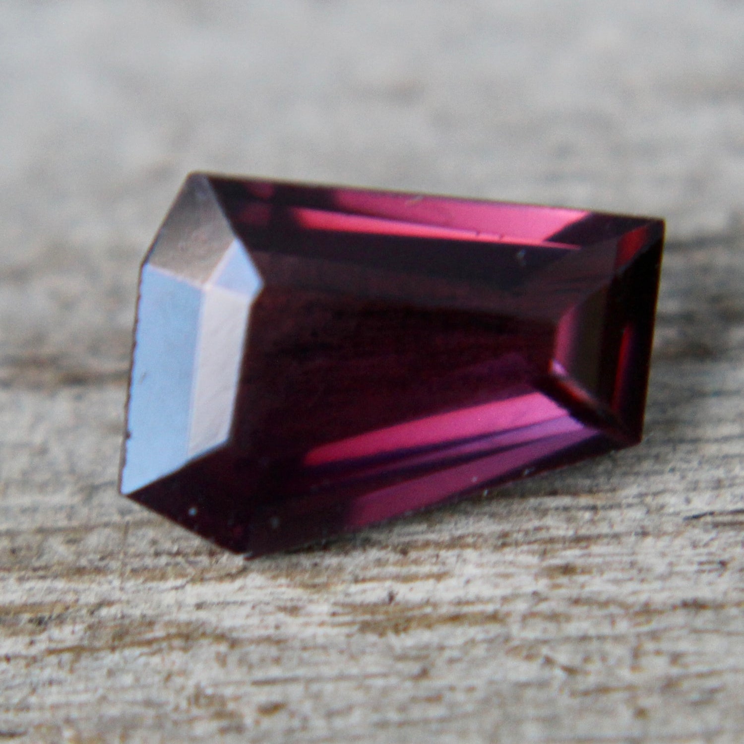 Natural Pinkish Purple Spinel Sapphire Pal Australia