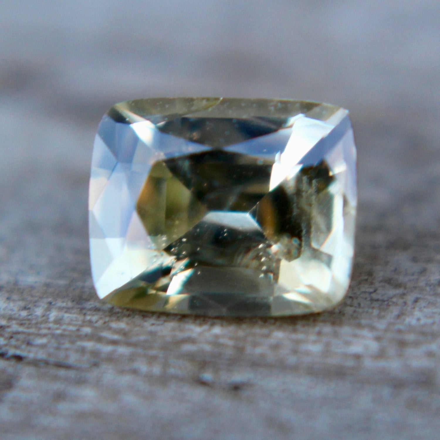 Natural Yellow Sapphire - Sapphirepal