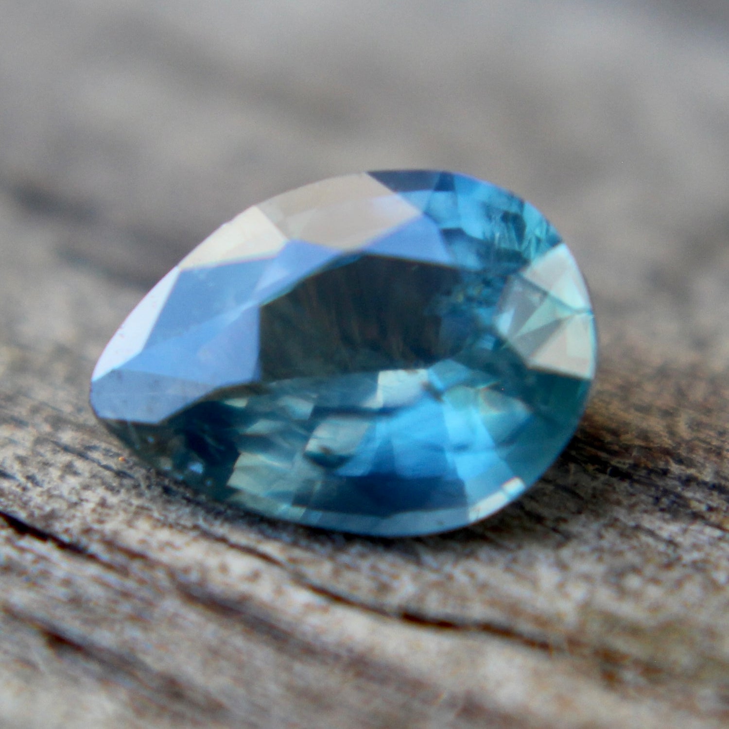 Natural Blue Green Sapphire - Sapphirepal