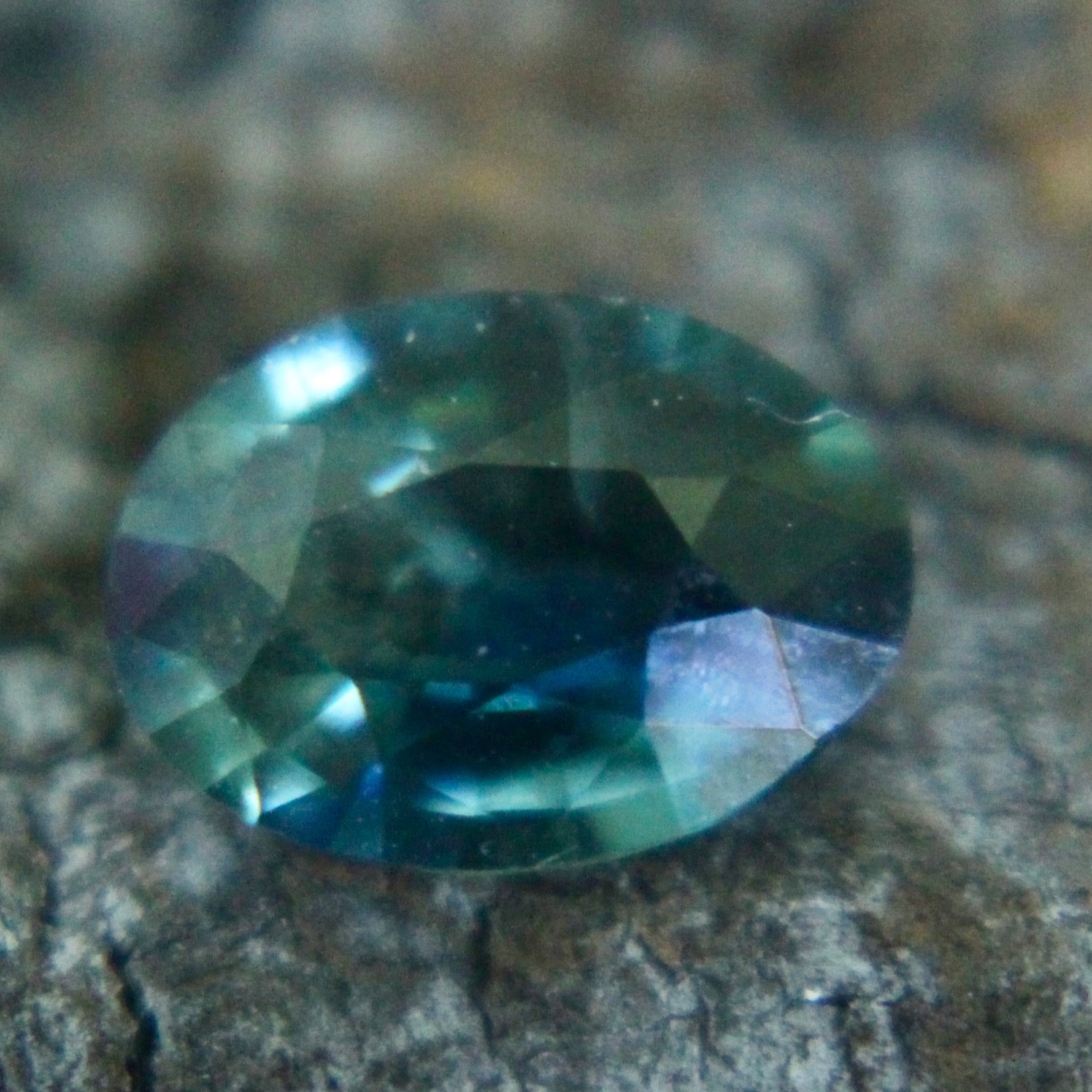 Natural Green Sapphire - Sapphirepal