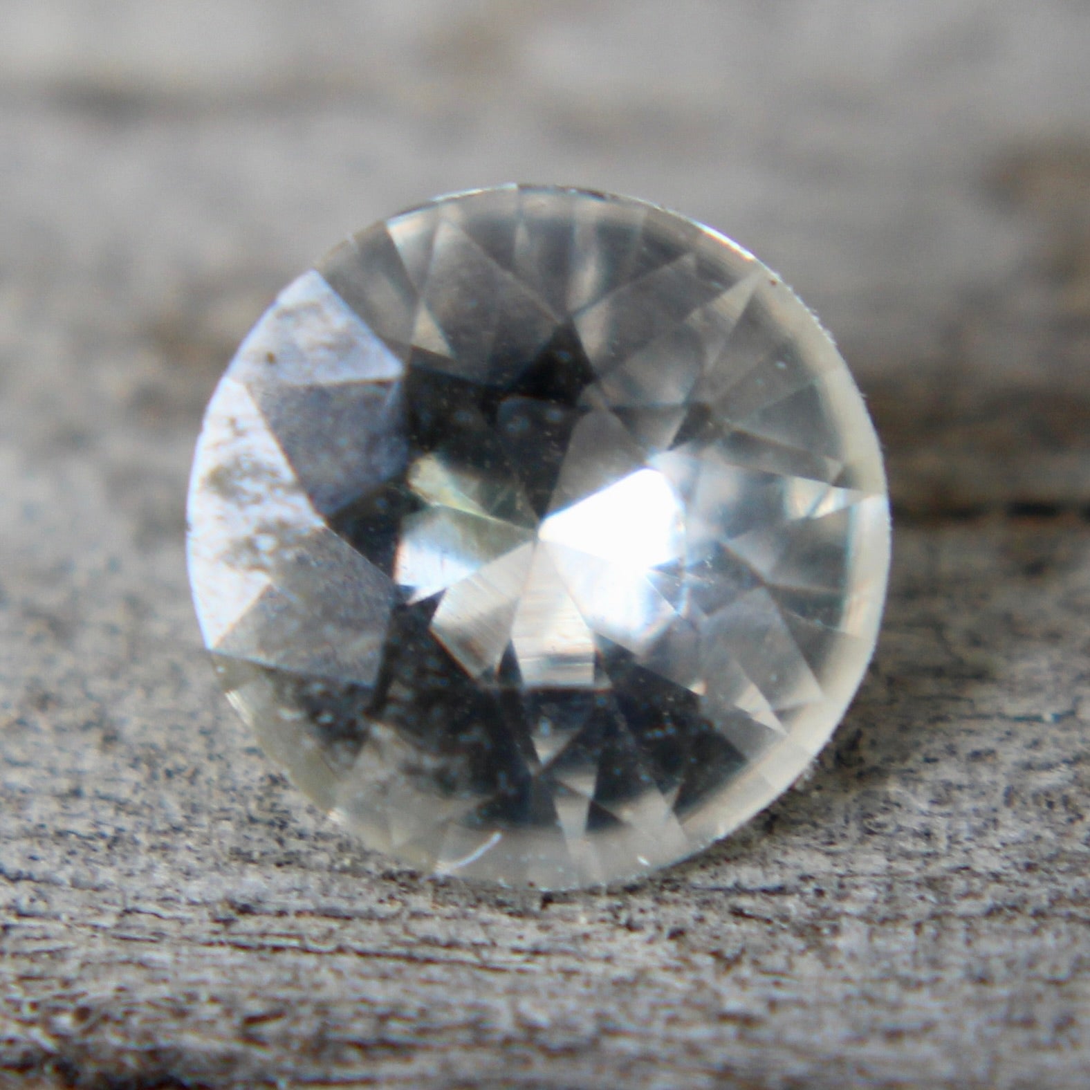 Natural Pale Yellow Sapphire - Sapphirepal