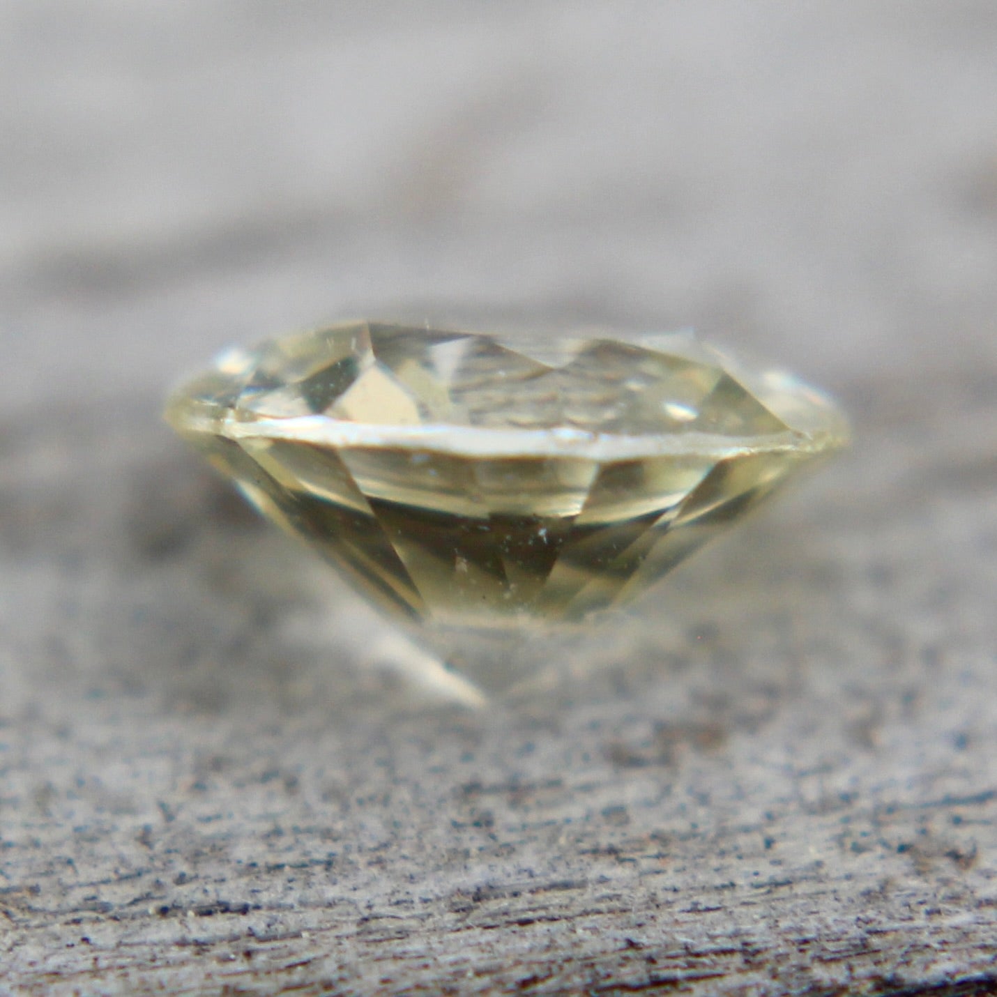 Natural Pale Yellow Sapphire - Sapphirepal