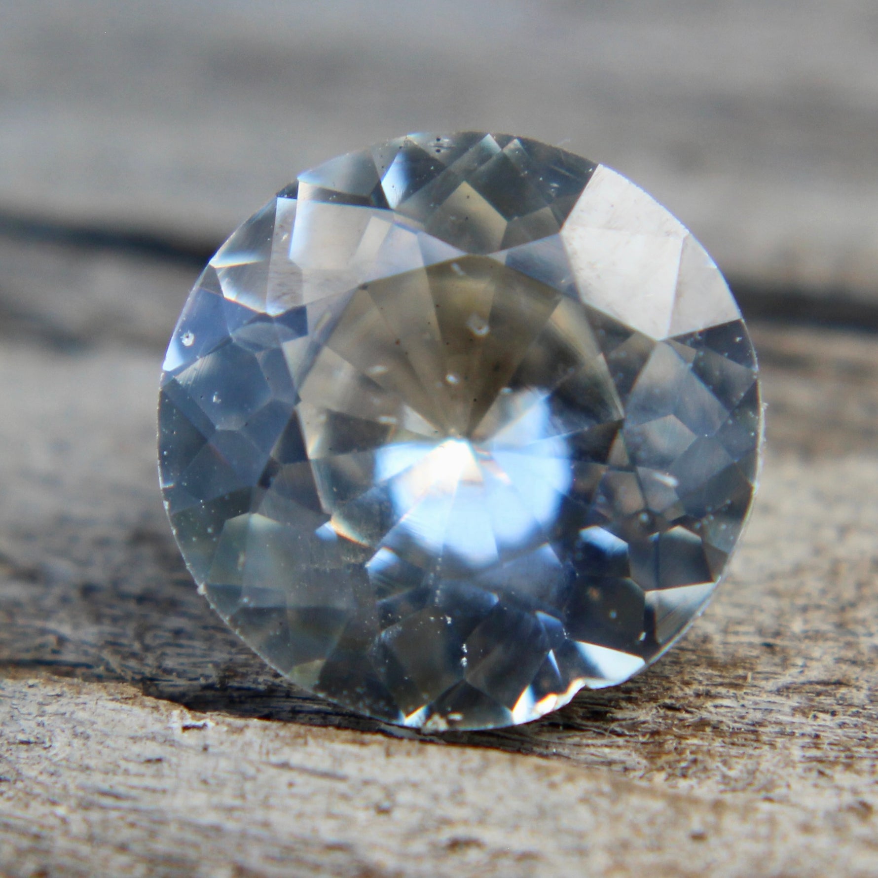 Natural Sapphire with slight champagne hue Sapphire Pal Australia