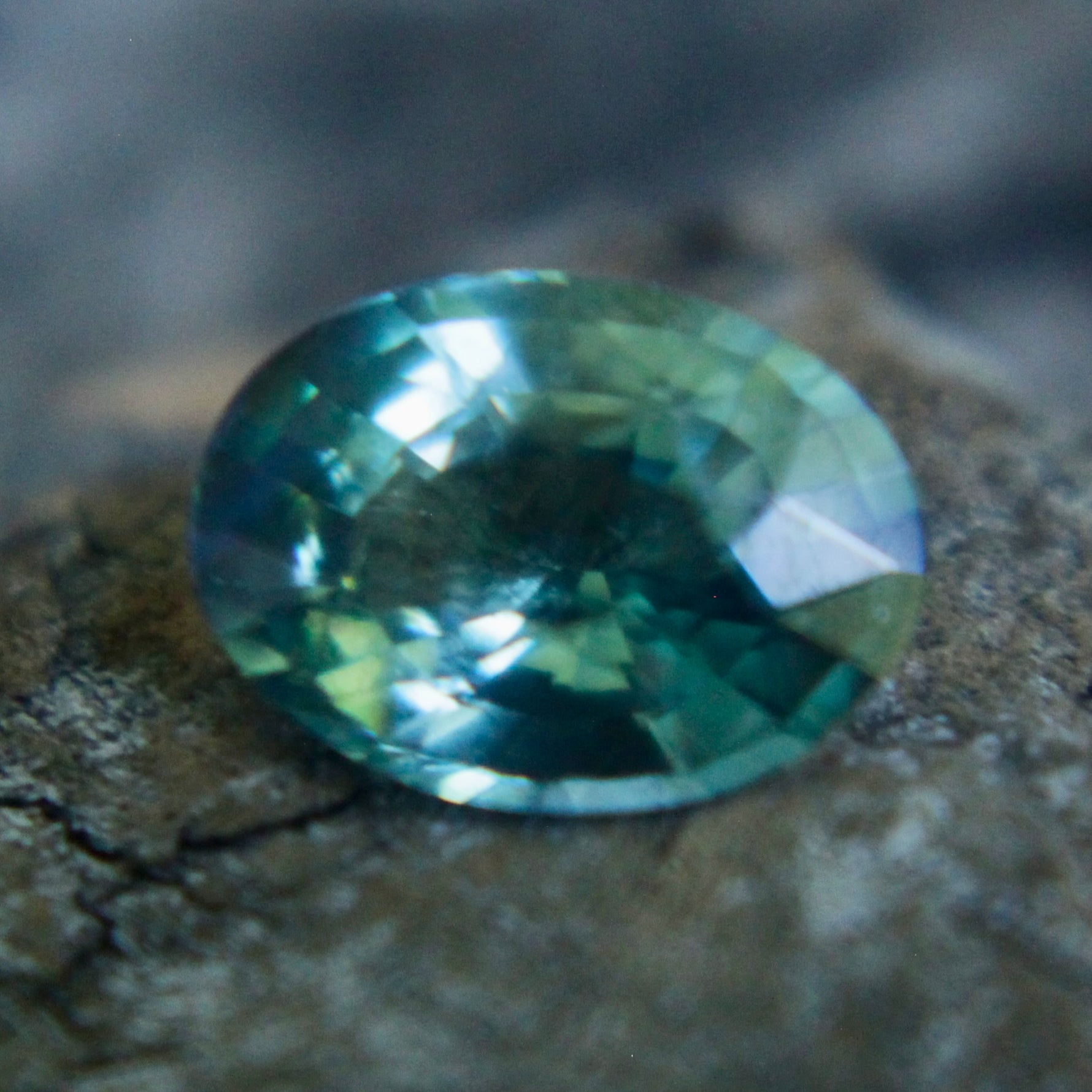 Natural Green Sapphire - Sapphirepal