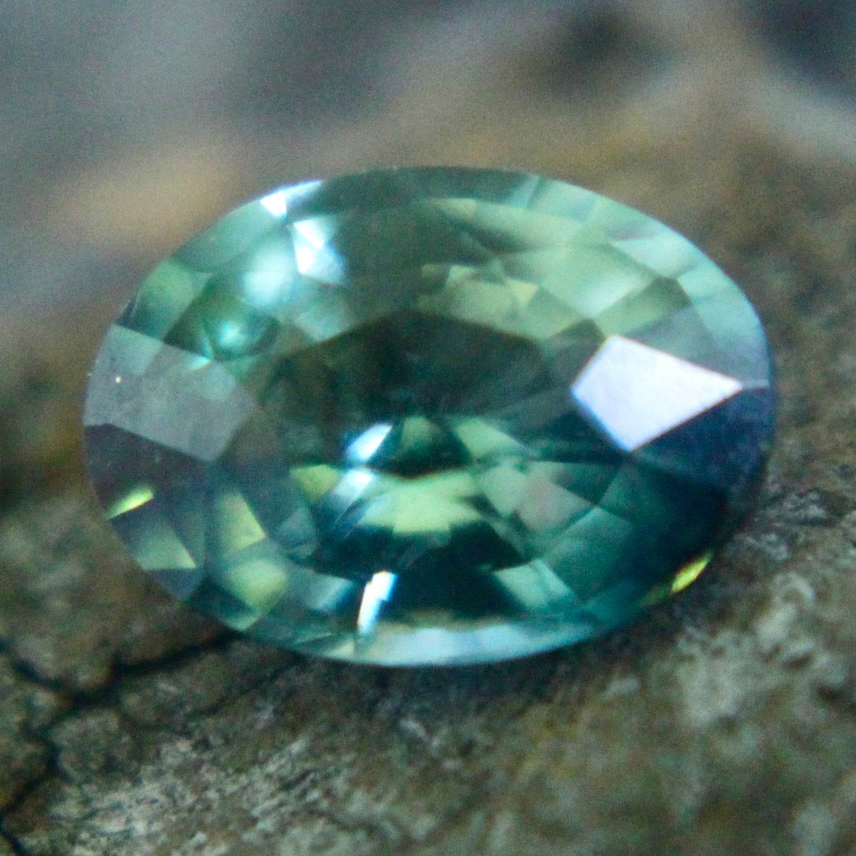 Natural Green Sapphire - Sapphirepal