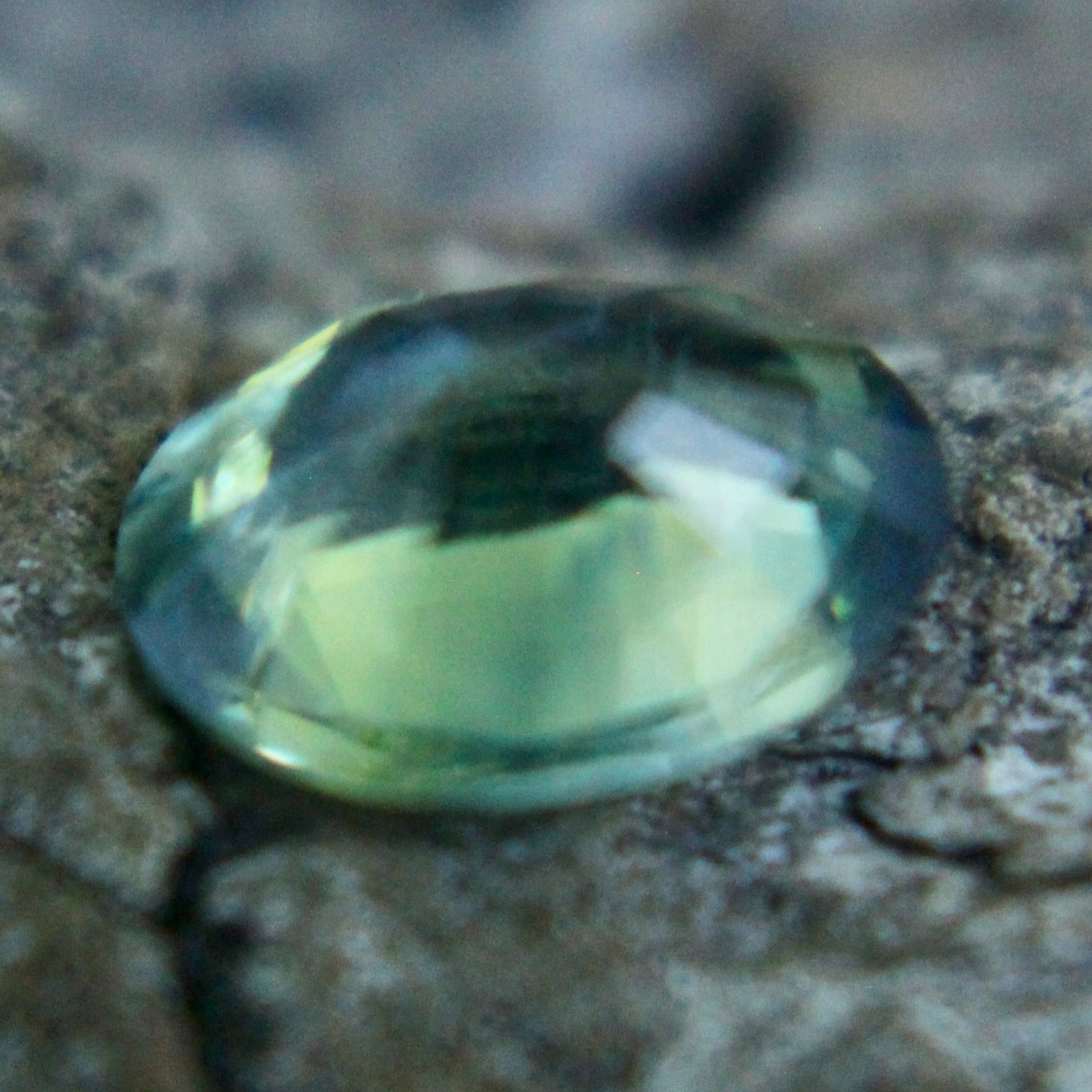 Natural Green Sapphire - Sapphirepal