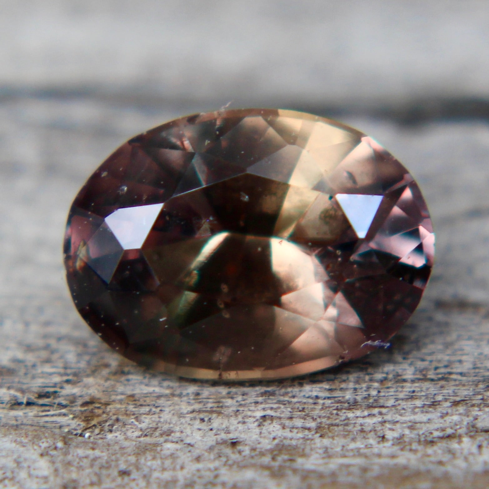 Natural Brown Sapphire - Sapphirepal