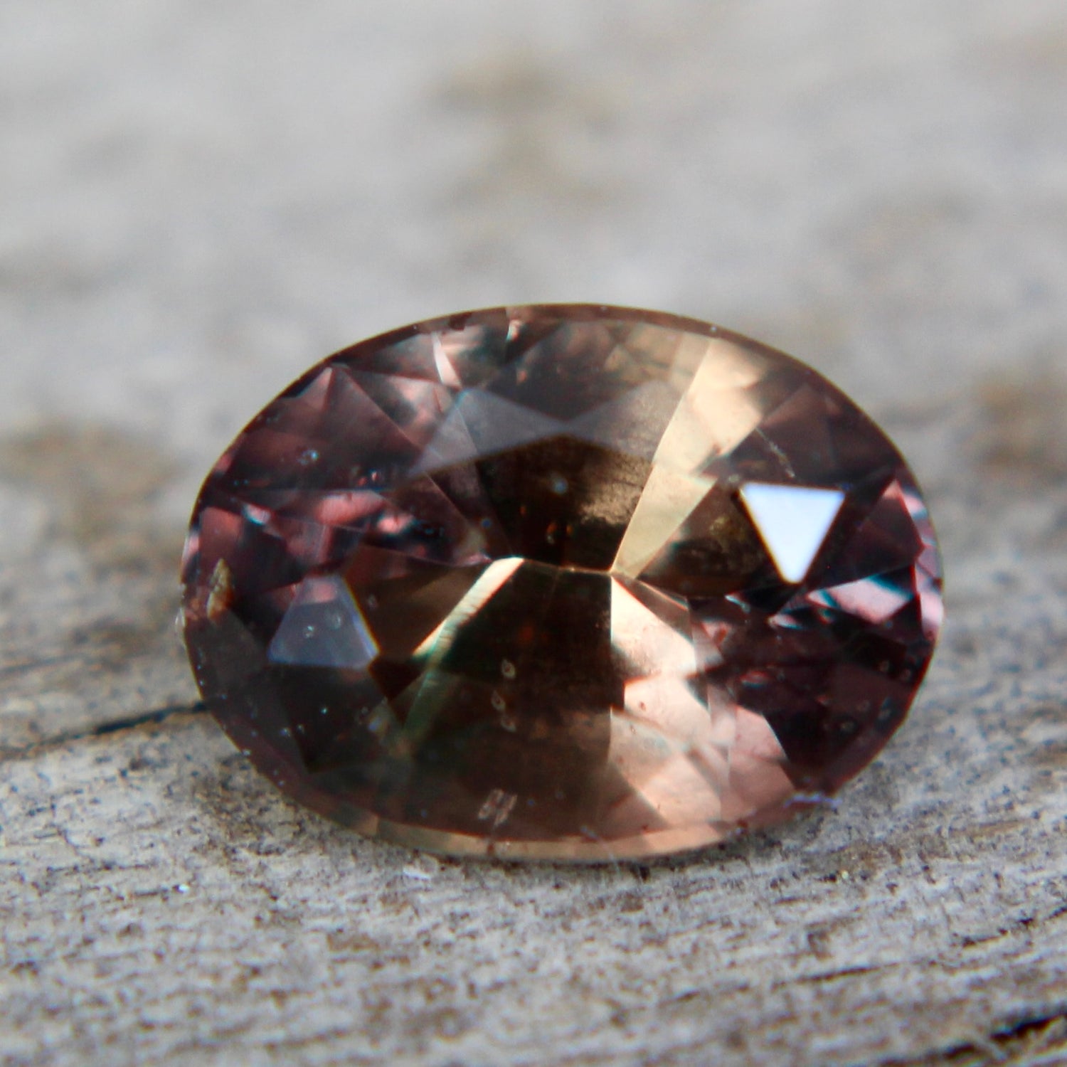 Natural Brown Sapphire - Sapphirepal