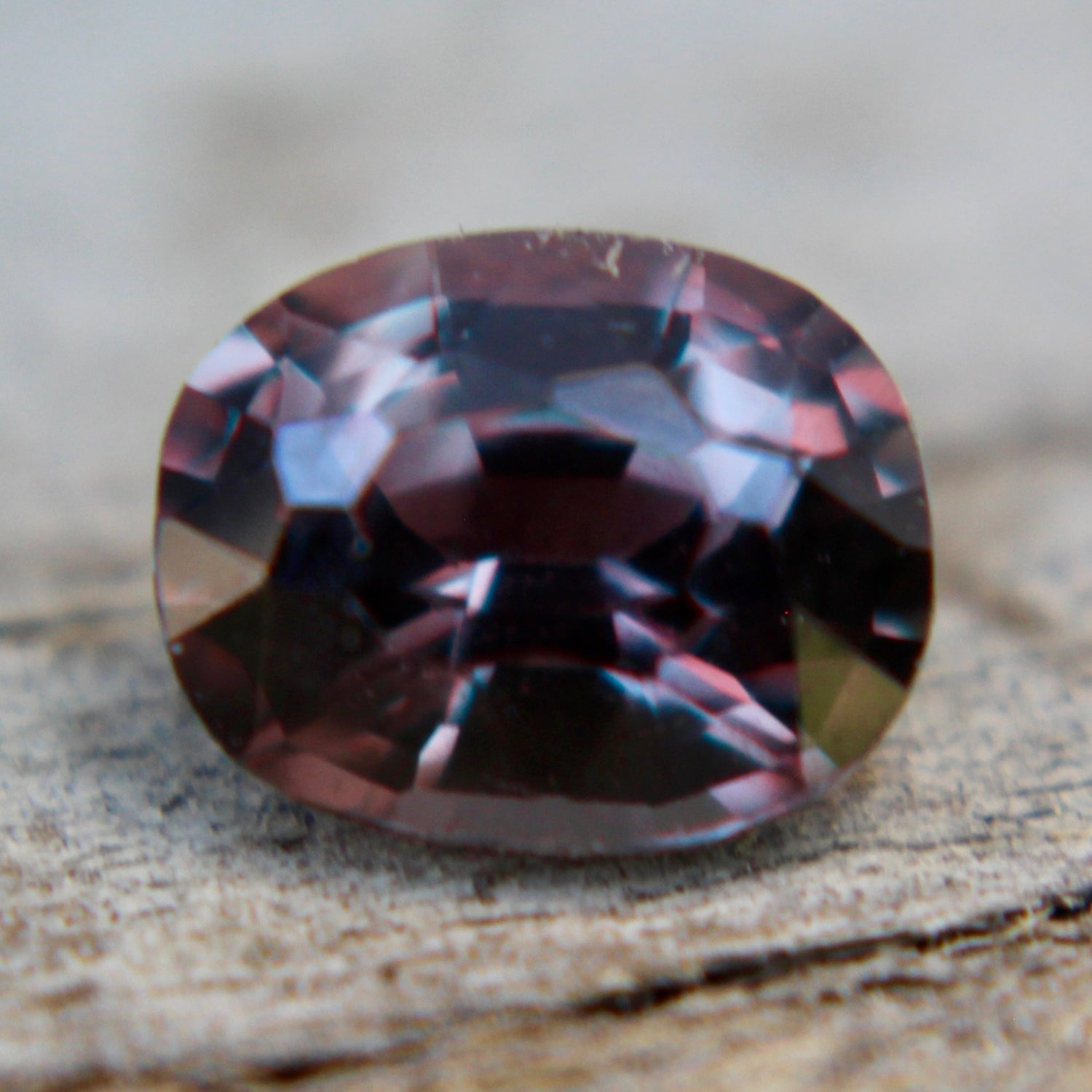 Natural Brown Sapphire - Sapphirepal