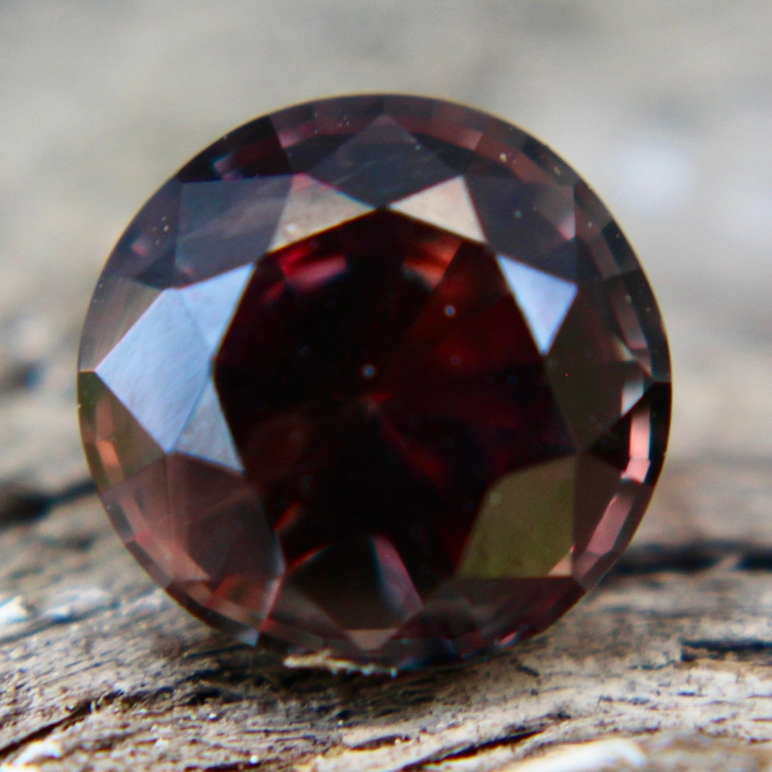 Natural Brown Sapphire - Sapphirepal