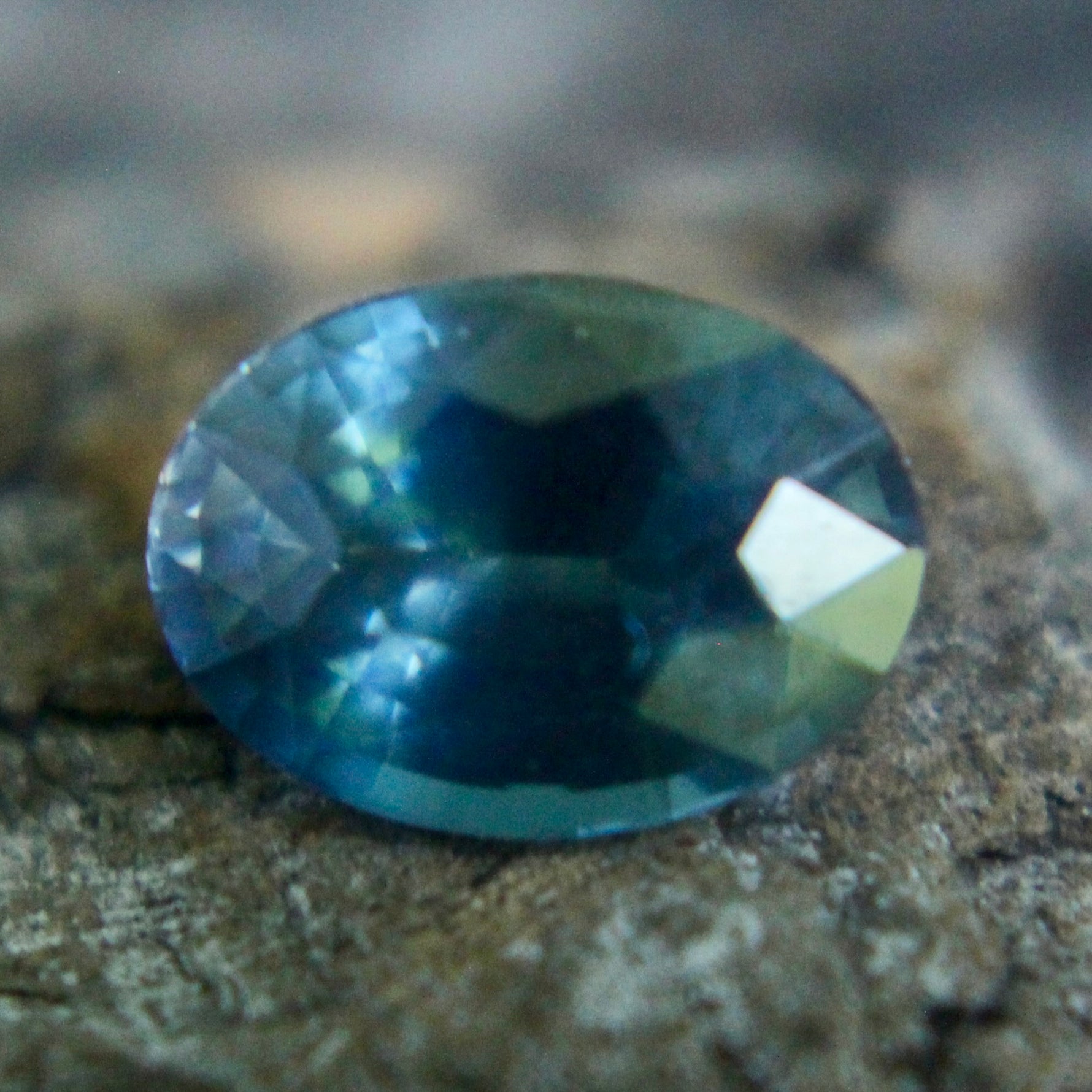 Natural Green Sapphire - Sapphirepal