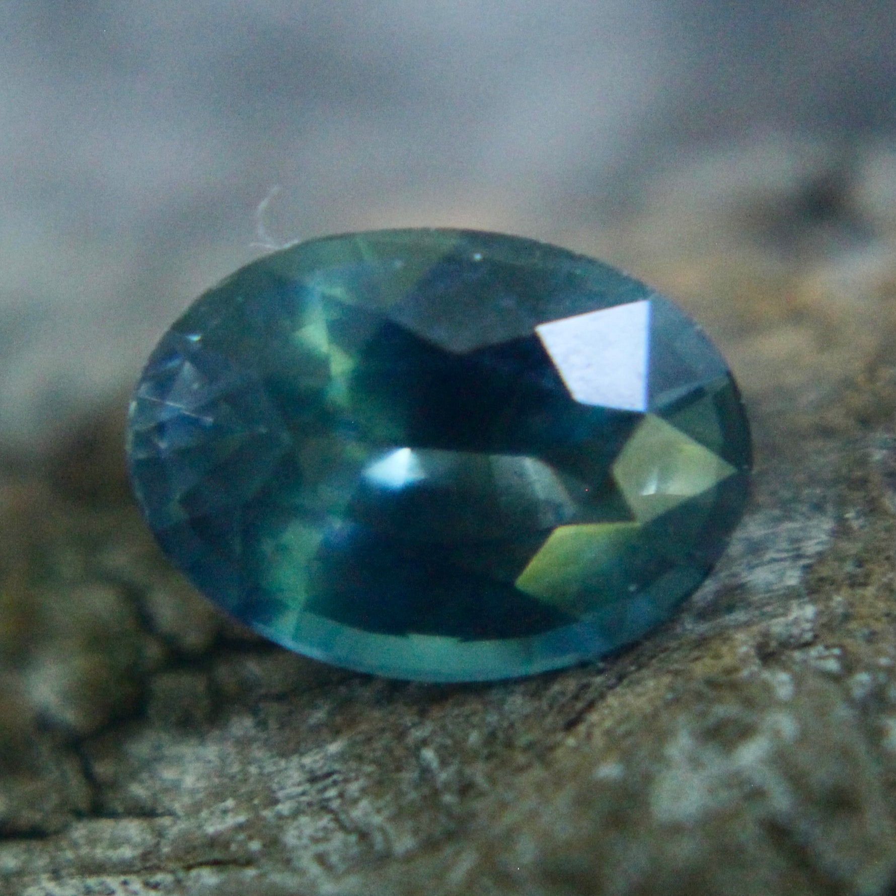 Natural Green Sapphire - Sapphirepal