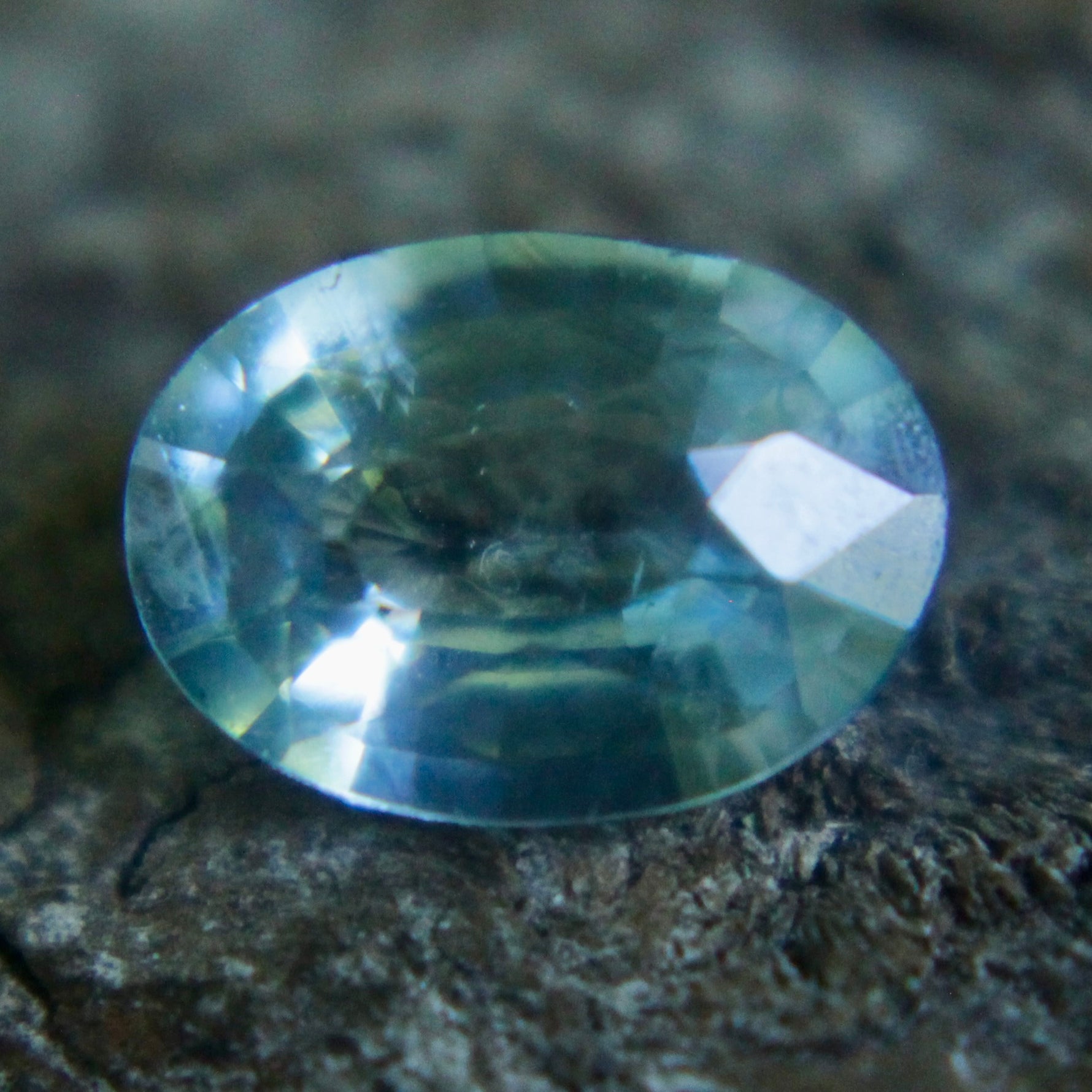 Natural Green Sapphire - Sapphirepal