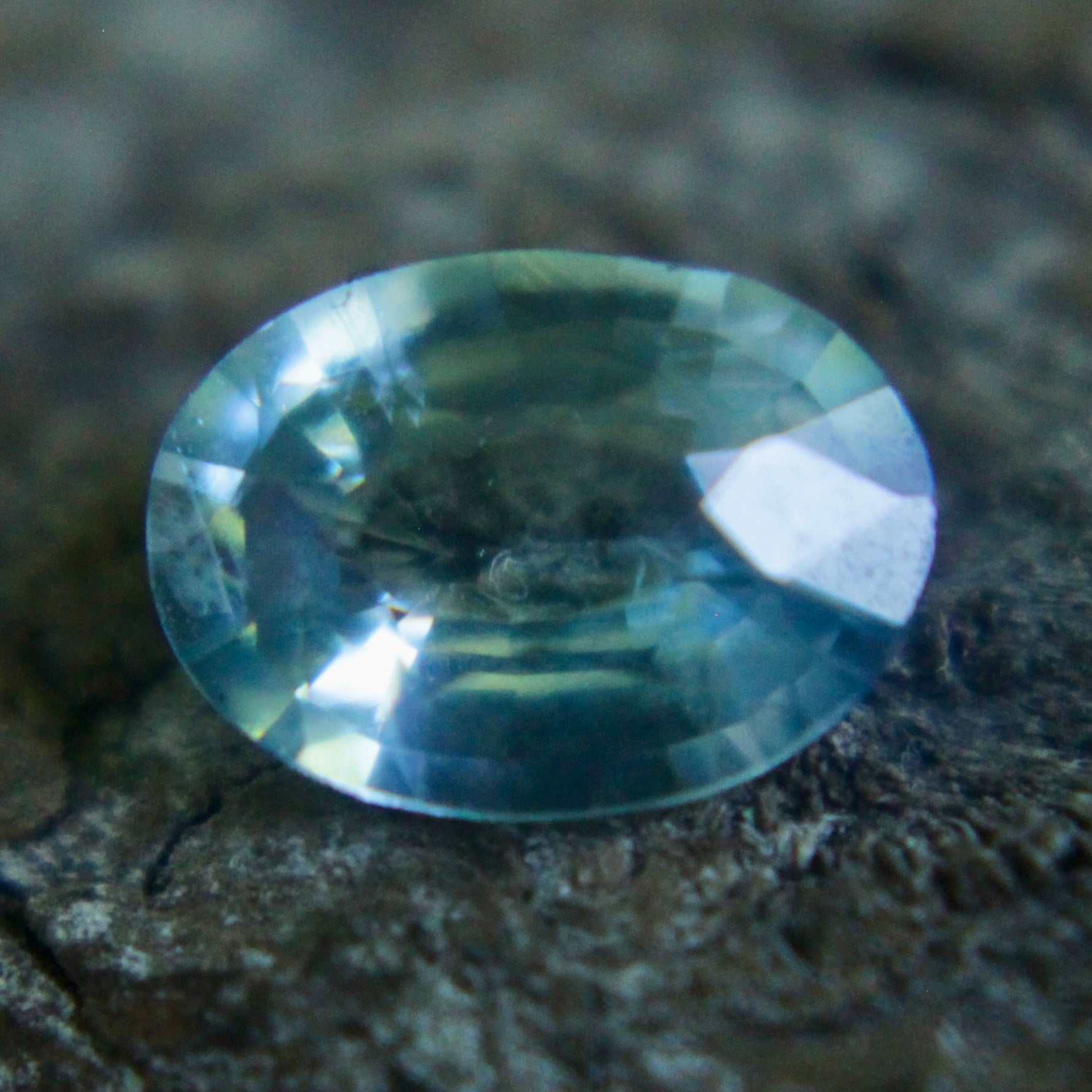 Natural Green Sapphire - Sapphirepal