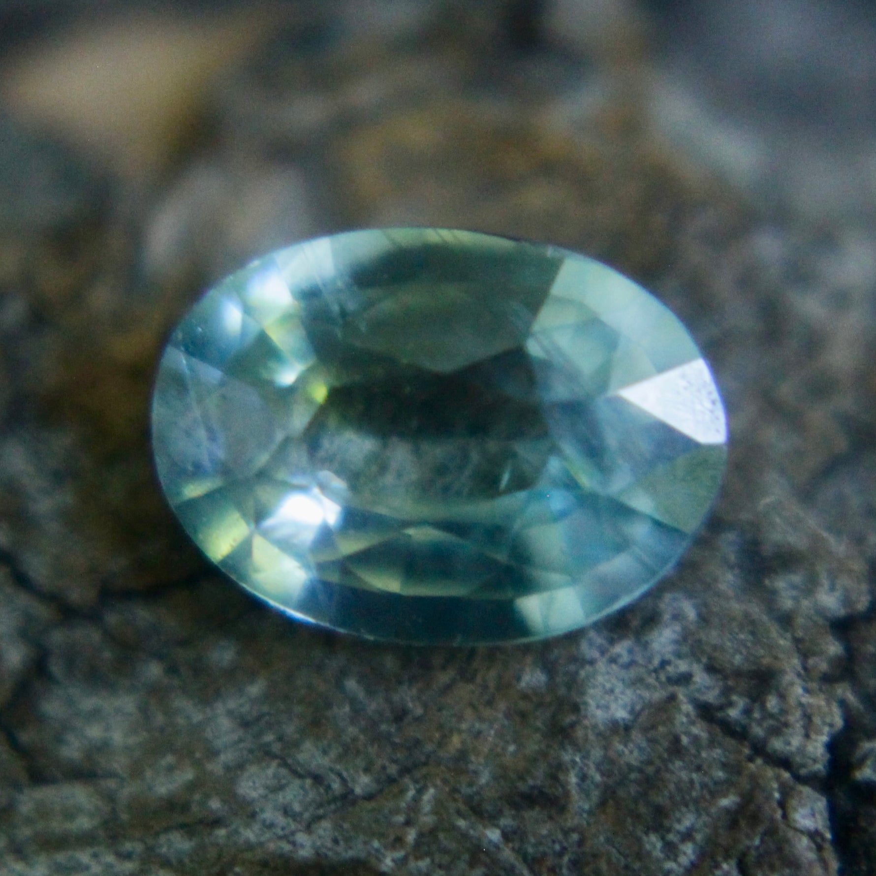 Natural Green Sapphire - Sapphirepal