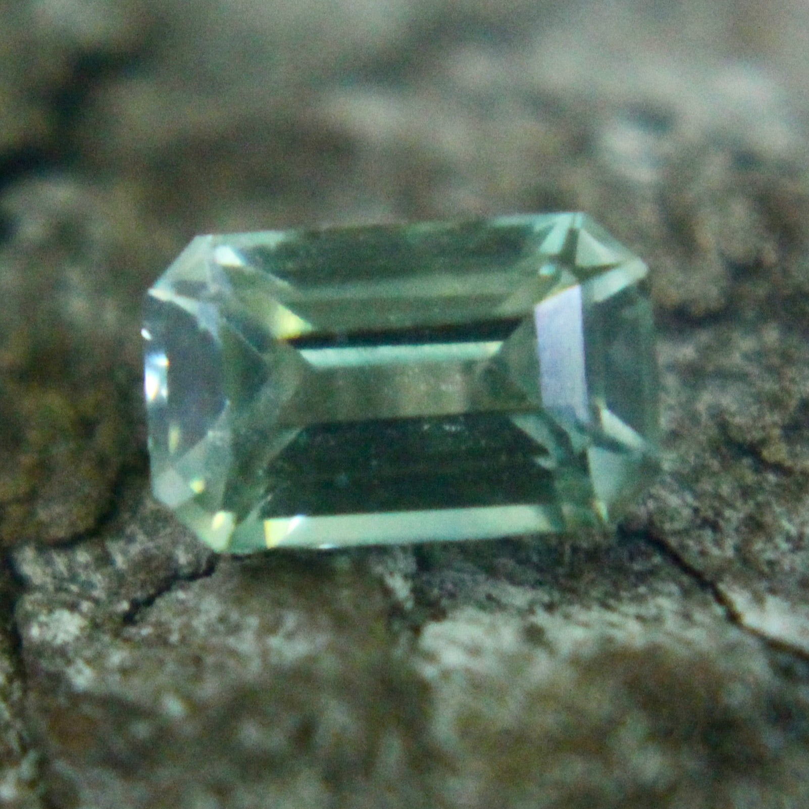 Natural Green Sapphire - Sapphirepal