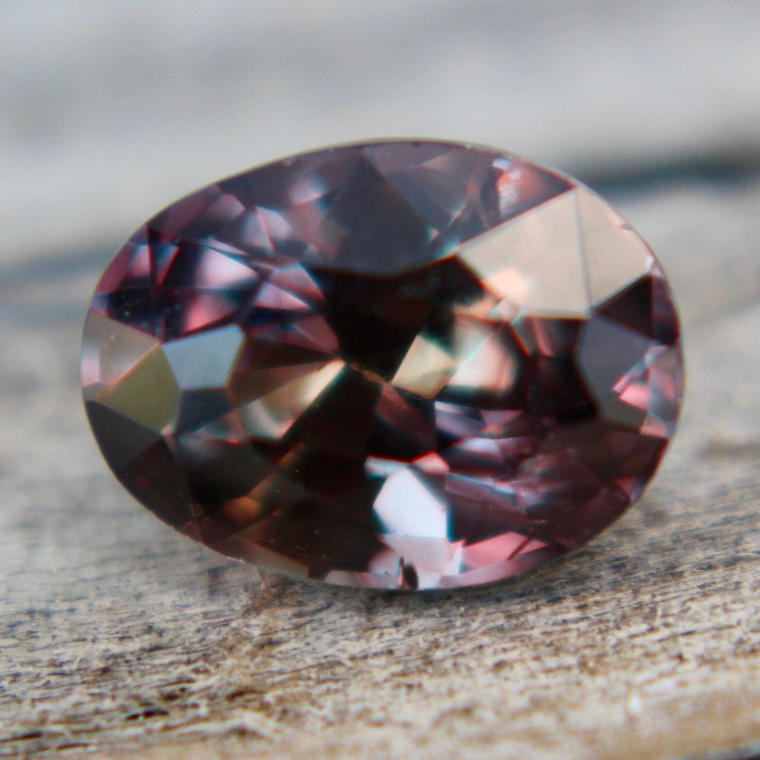 Natural Brown Sapphire - Sapphirepal