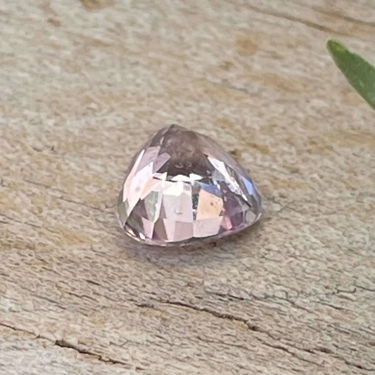 Loose Pink Sapphire gems-756e