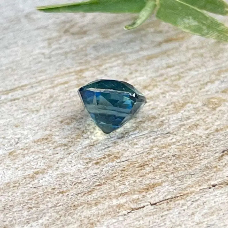 Natural Bi Colour Sapphire gems-756e