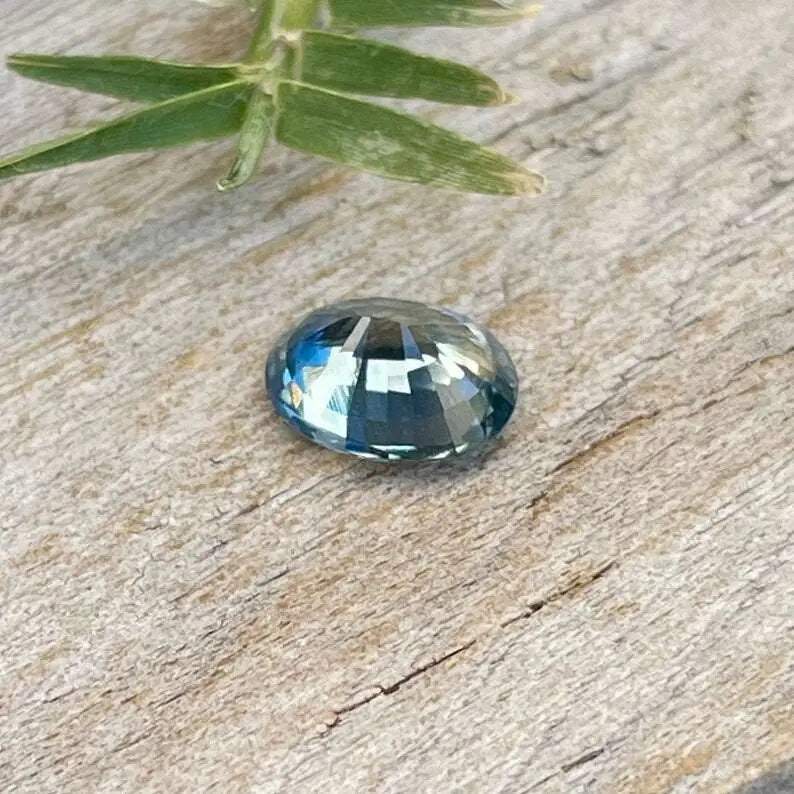 Natural Bi Colour Sapphire gems-756e