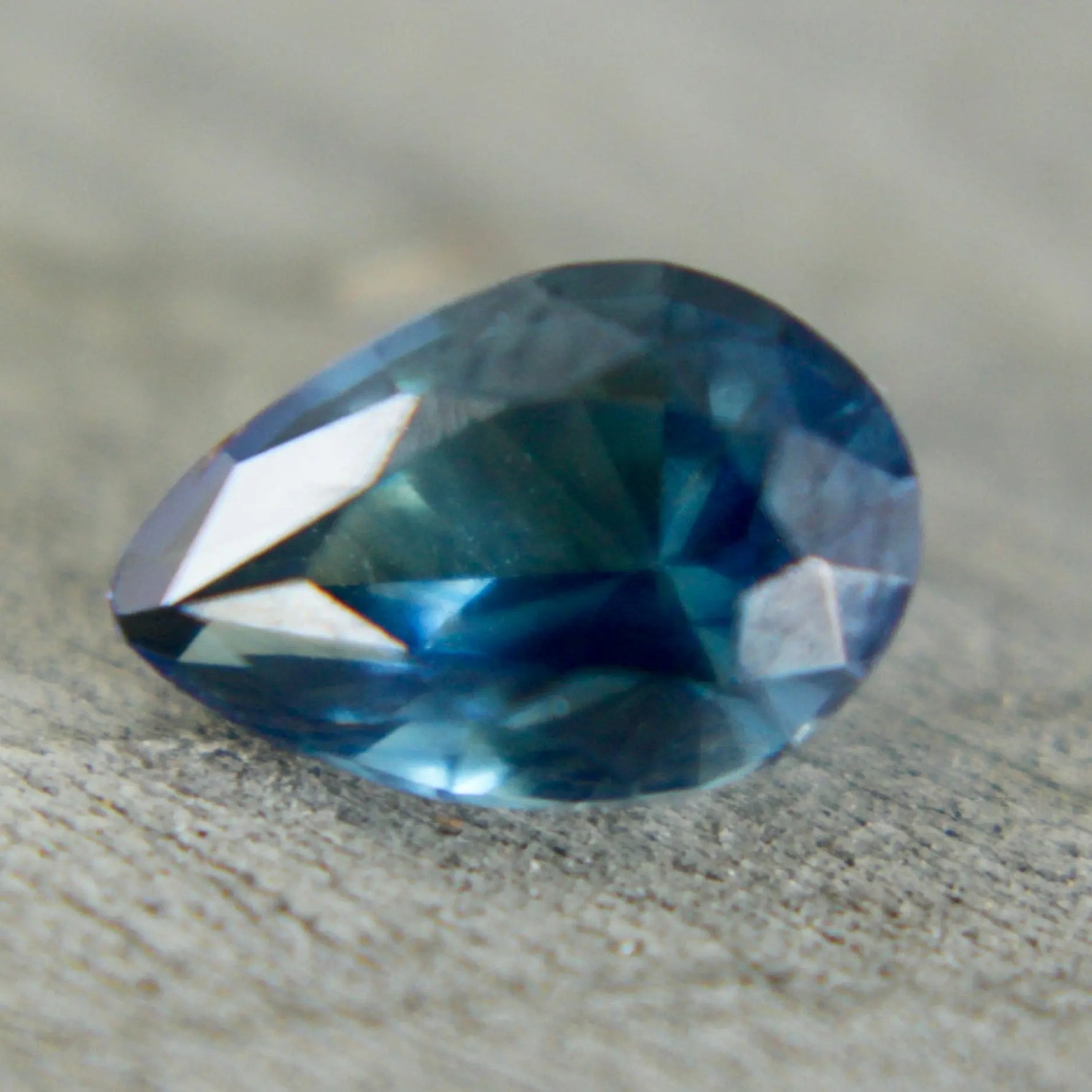 Natural Blue Green Sapphire Sapphire Pal