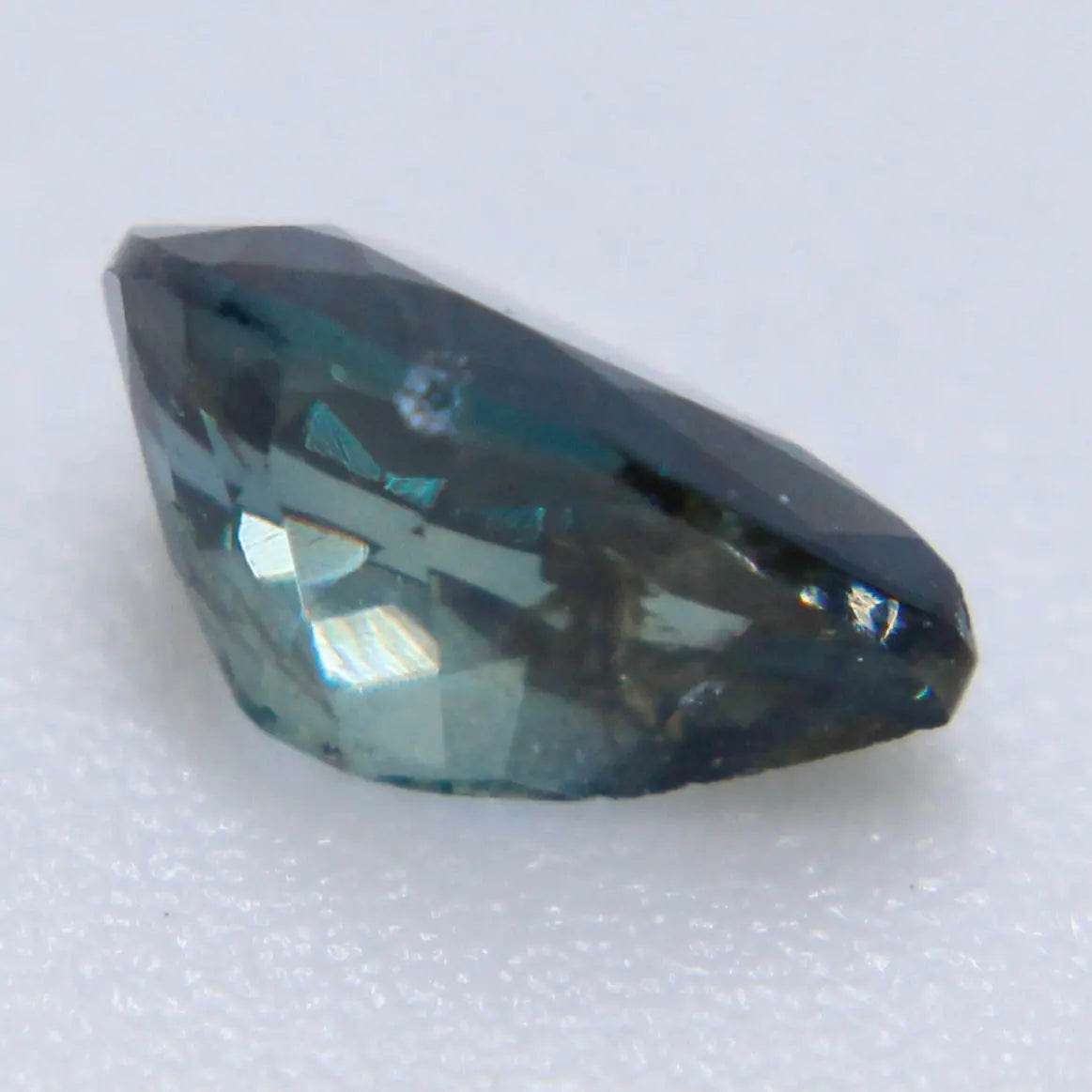 Natural Blue Green Sapphire gems-756e