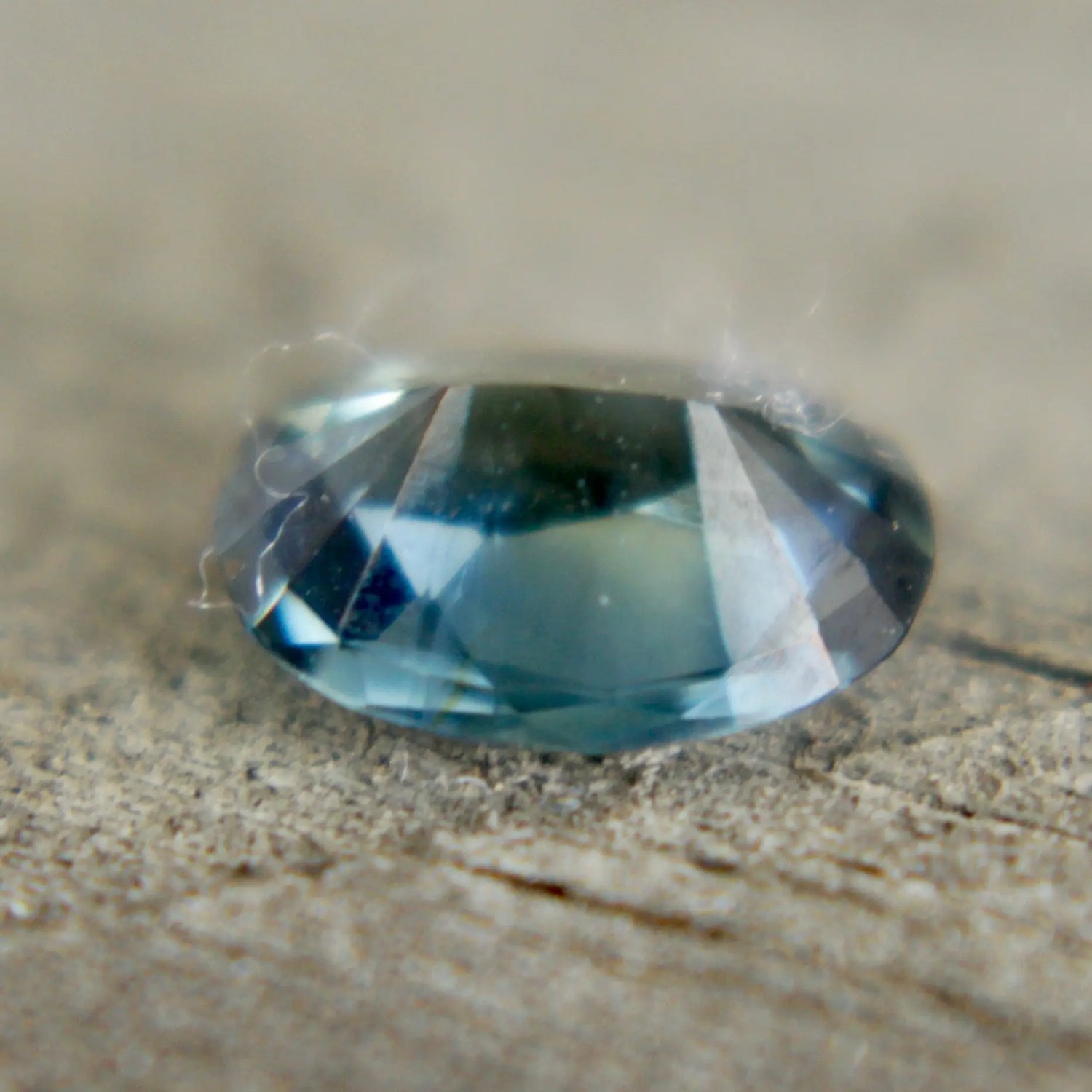 Natural Blue Green Sapphire gems-756e