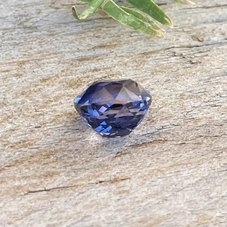 Natural Blue Purple Sapphire gems-756e