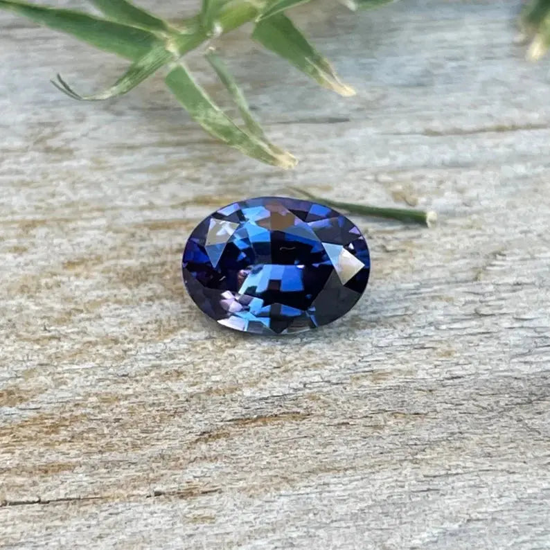 Natural Blue Purple Sapphire gems-756e