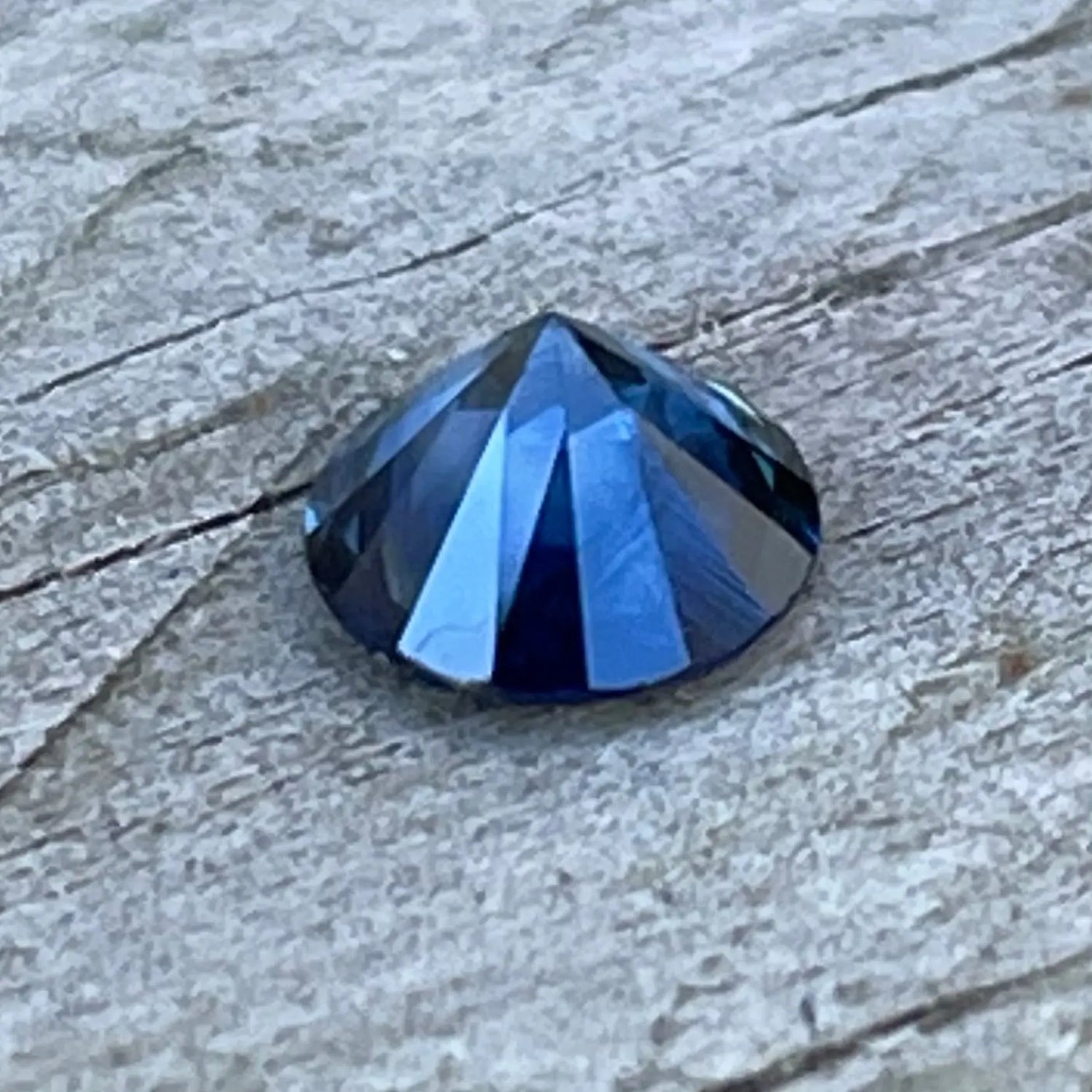 Natural Blue Sapphire gems-756e